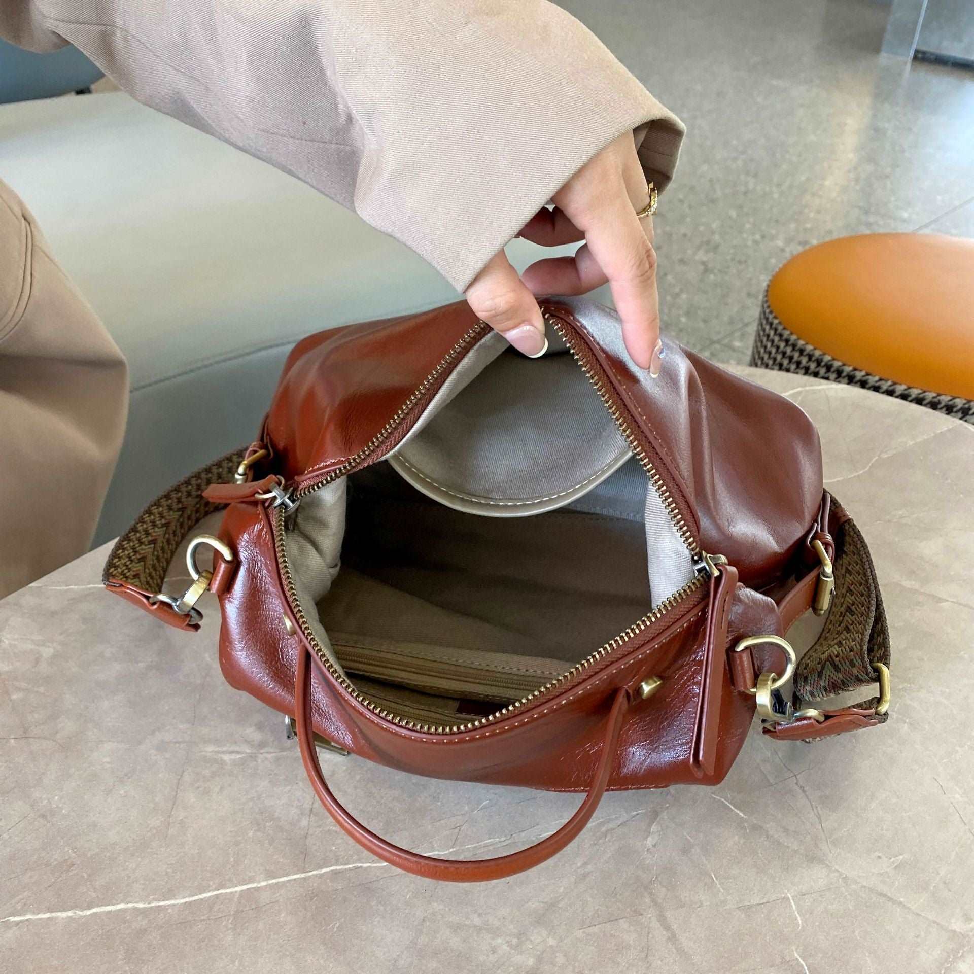 Premium Genuine Leather Satchel Bag for Women & Men - Stylish & Durable Crossbody Messenger Bag for Work, Travel & Everyday Use