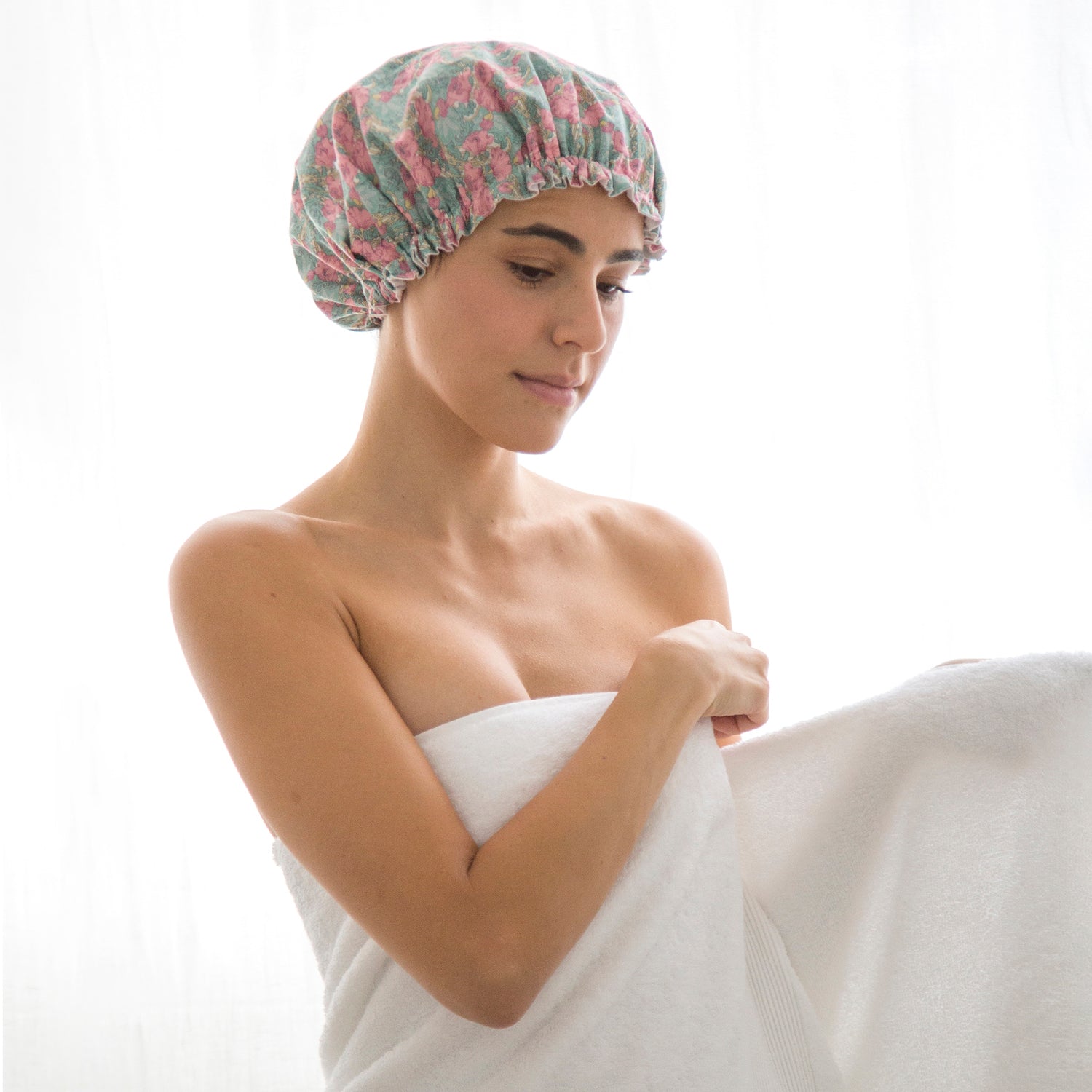 Premium Waterproof Shower Cap - Liberty Clementina Style for Women & Men - Soft Elastic Band for Hair Protection - Perfect for Bathing, Swimming, and Salon Visits
