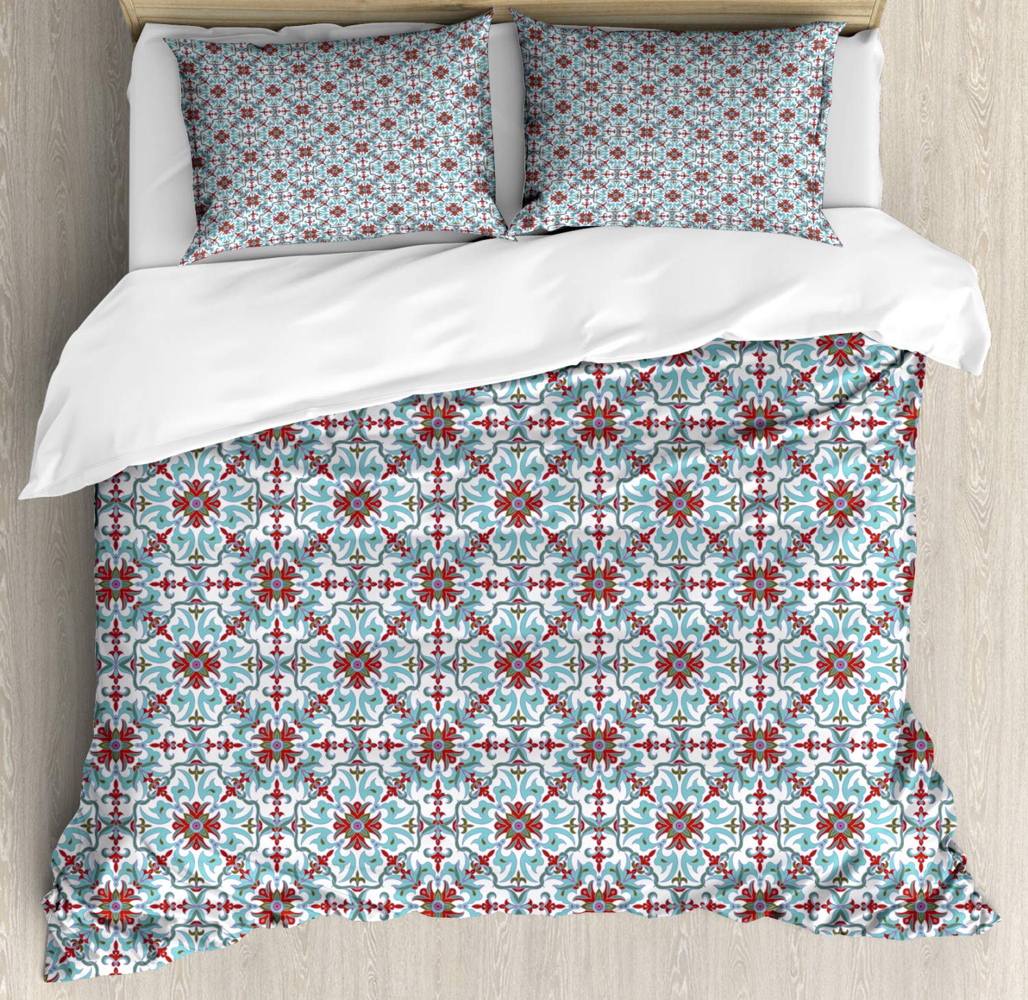 Ambesonne Vintage Duvet Cover Set - King Size 2-Pack with Floral Italian Majolica Design | Antique Ornate Bedding Includes 2 Duvet Covers & 4 Pillowcases in Pale Blue, Red & Green | Perfect for Master Bedroom, Guest Room & Vintage Home Decor