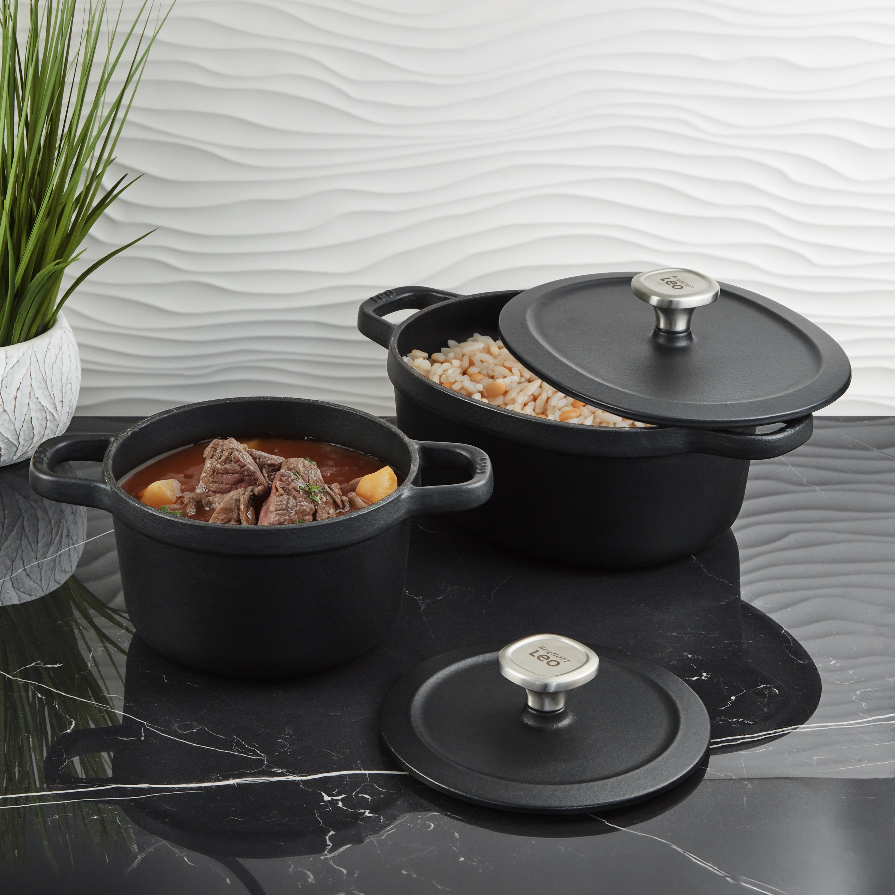 BergHOFF Leo Graphite 4-Piece Cast Iron Stockpot Set with Lids - Durable Cookware for Soups, Stews & Boiling Pasta - Perfect for Home Chefs & Professional Kitchens