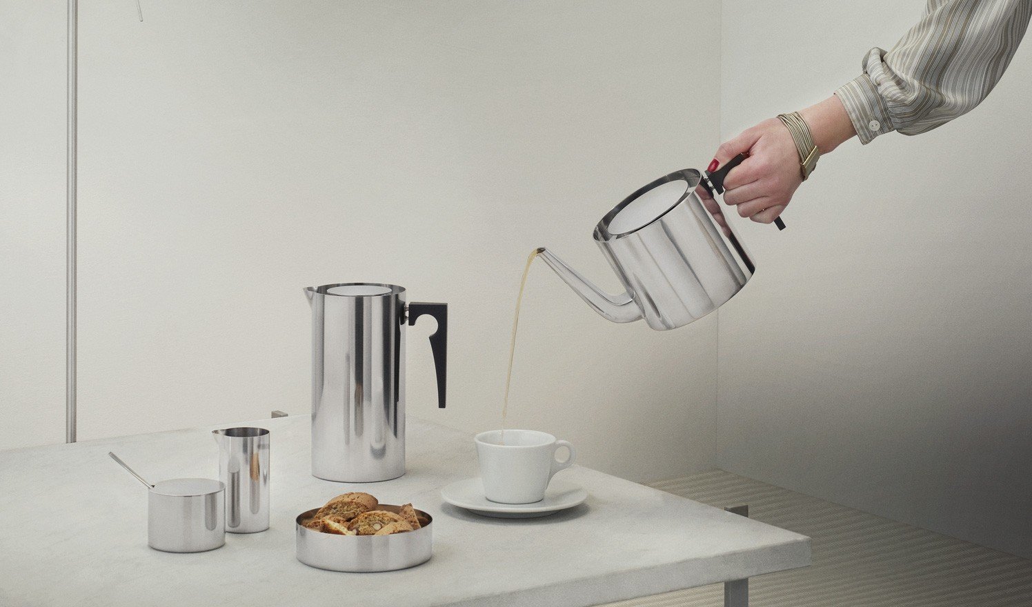 Stelton Arne Jacobsen Press Coffee Maker - 8 Cup Stainless Steel French Press for Home & Office | Perfect for Brewing Fresh Coffee, Tea & Cold Brew