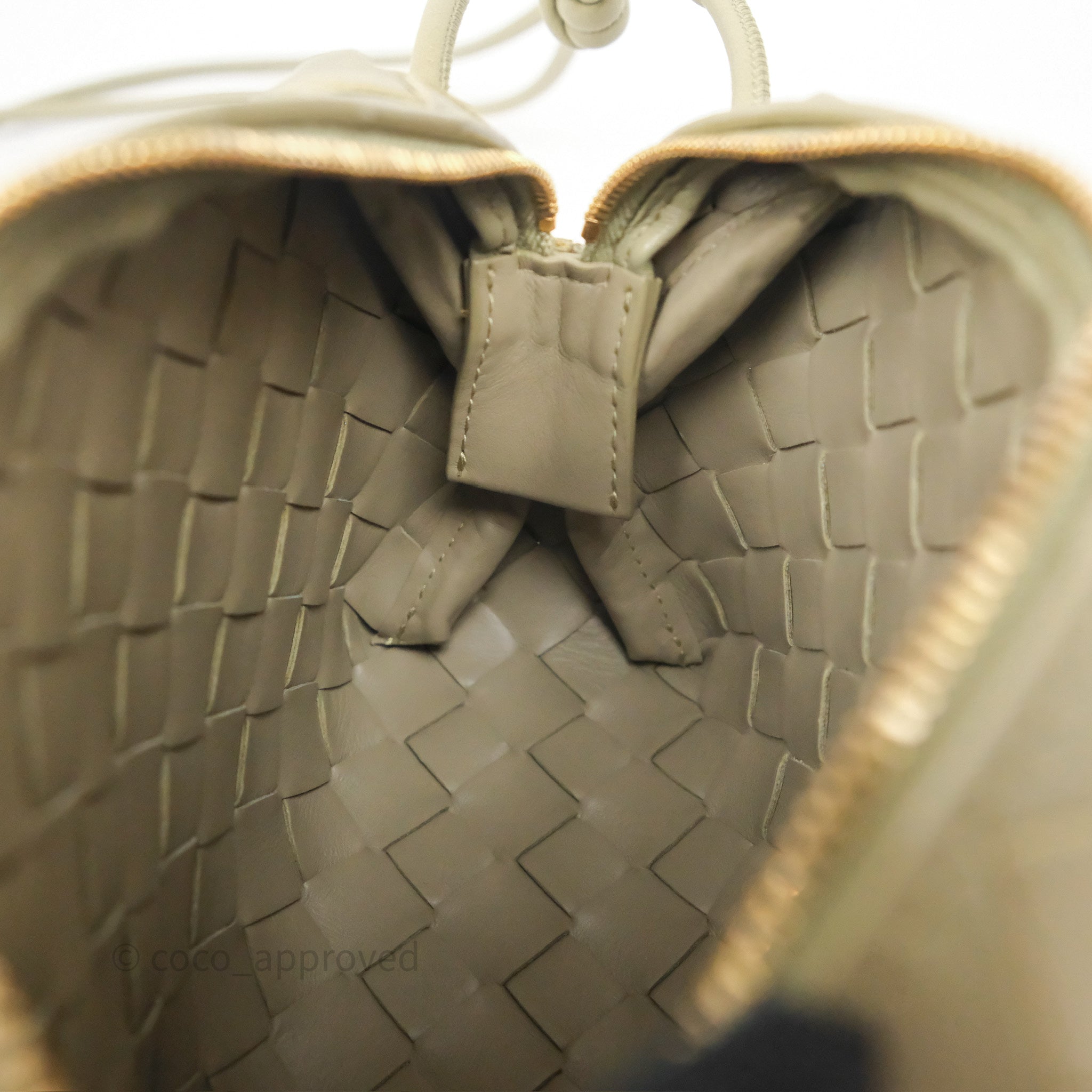 Bottega Veneta Loop Camera Bag - Intrecciato Lambskin Leather Crossbody Bag in Travertine | Stylish Everyday Purse for Women, Perfect for Work, Travel & Date Night