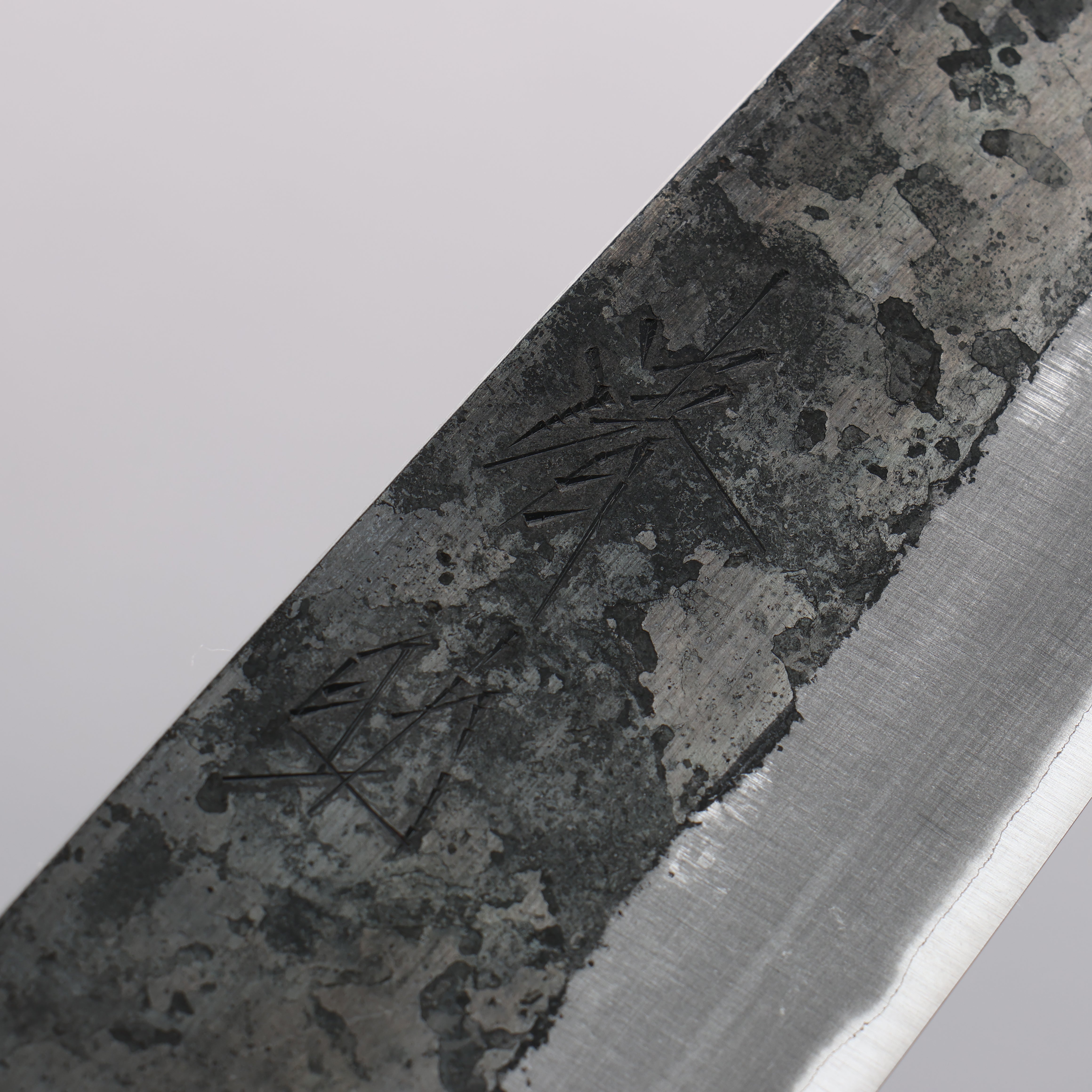 Premium Seisuke Kurumi Blue Steel Kurouchi Santoku Knife 165mm - Walnut Handle with Double Red Pakka Wood - Japanese Chef Knife for Slicing, Dicing & Chopping Vegetables, Meat & Fish - Perfect for Home Kitchen & Professional Use