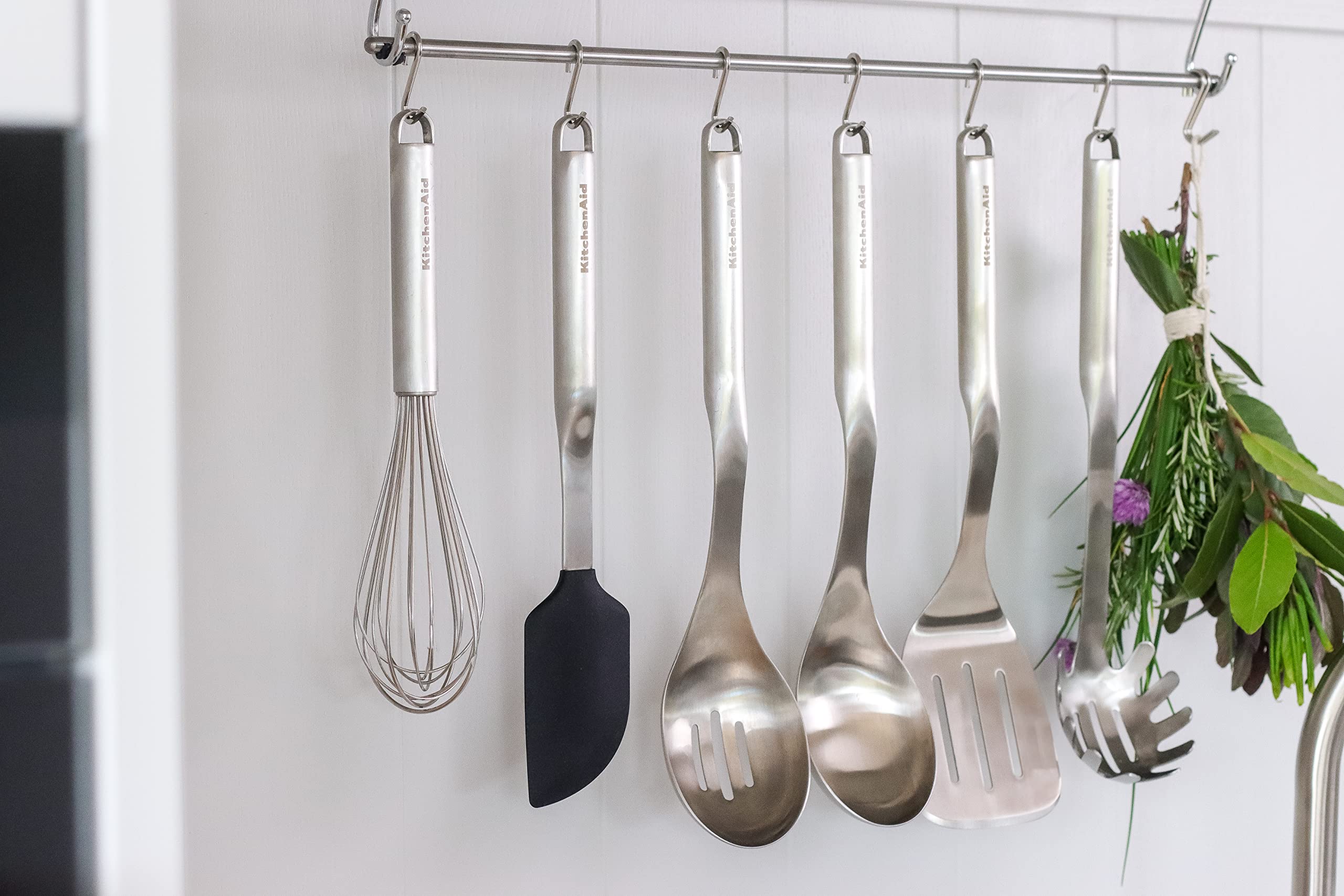 KitchenAid Premium Stainless Steel Scraper Spatula with Heat-Resistant Silicone Head - Perfect for Baking, Mixing & Cooking - Ideal for Cookies, Cakes & Kitchen Prep