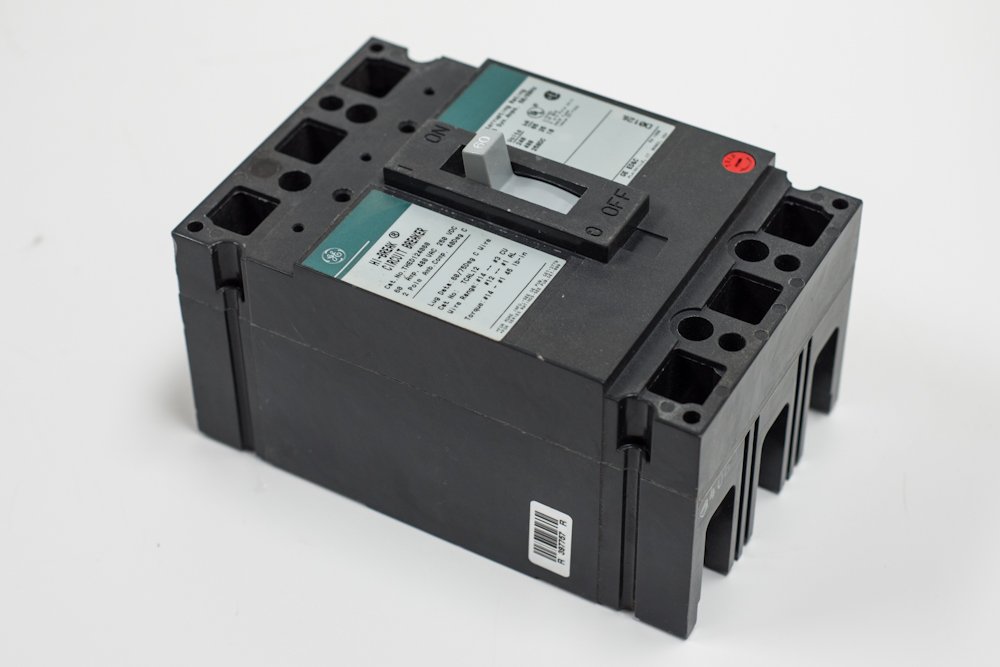 GE THED124100WL 20-Amp Single Pole Circuit Breaker - Compatible with General Electric Panels, for Home & Commercial Electrical Safety Protection - Perfect for Residential, Office, and Industrial Use