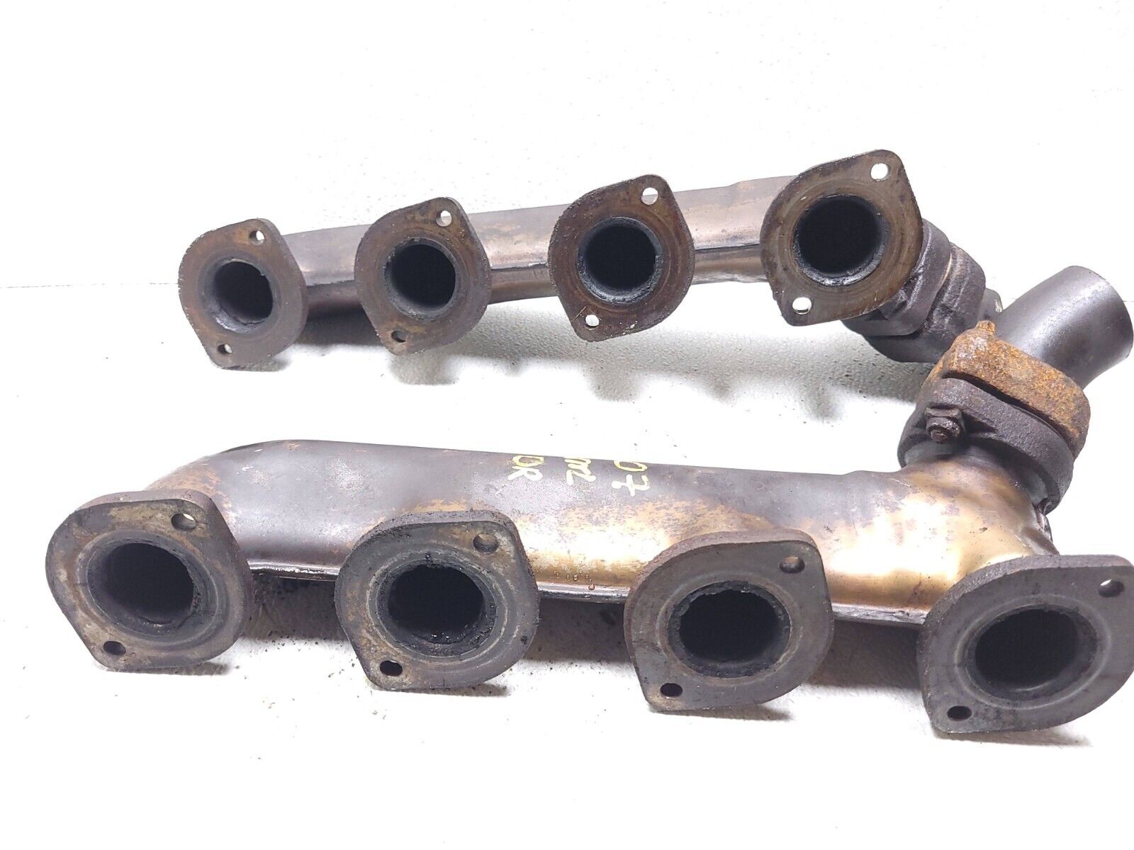 Mercedes ML500 Exhaust Manifold Left & Right Pair OEM 06-11 - Perfect for Performance Upgrade & Engine Repair