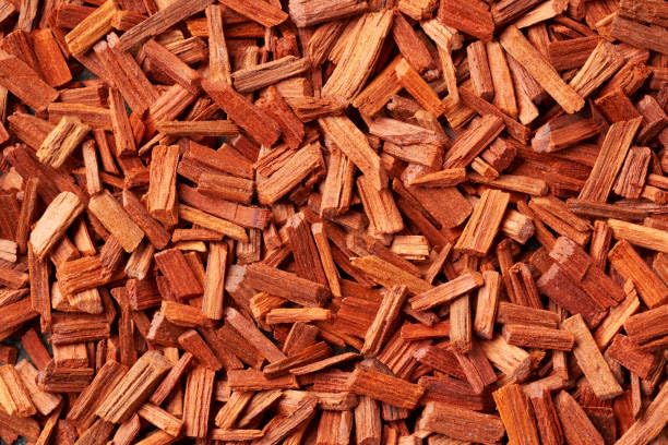 Pure Sandalwood Essential Oil - 100% Organic Chandan Oil for Aromatherapy, Skin Care & Relaxation | Natural Fragrance Oil for Diffusers, Soap Making, Candles & Massage | 15ml Bottle | Perfect for Spa, Yoga & Meditation