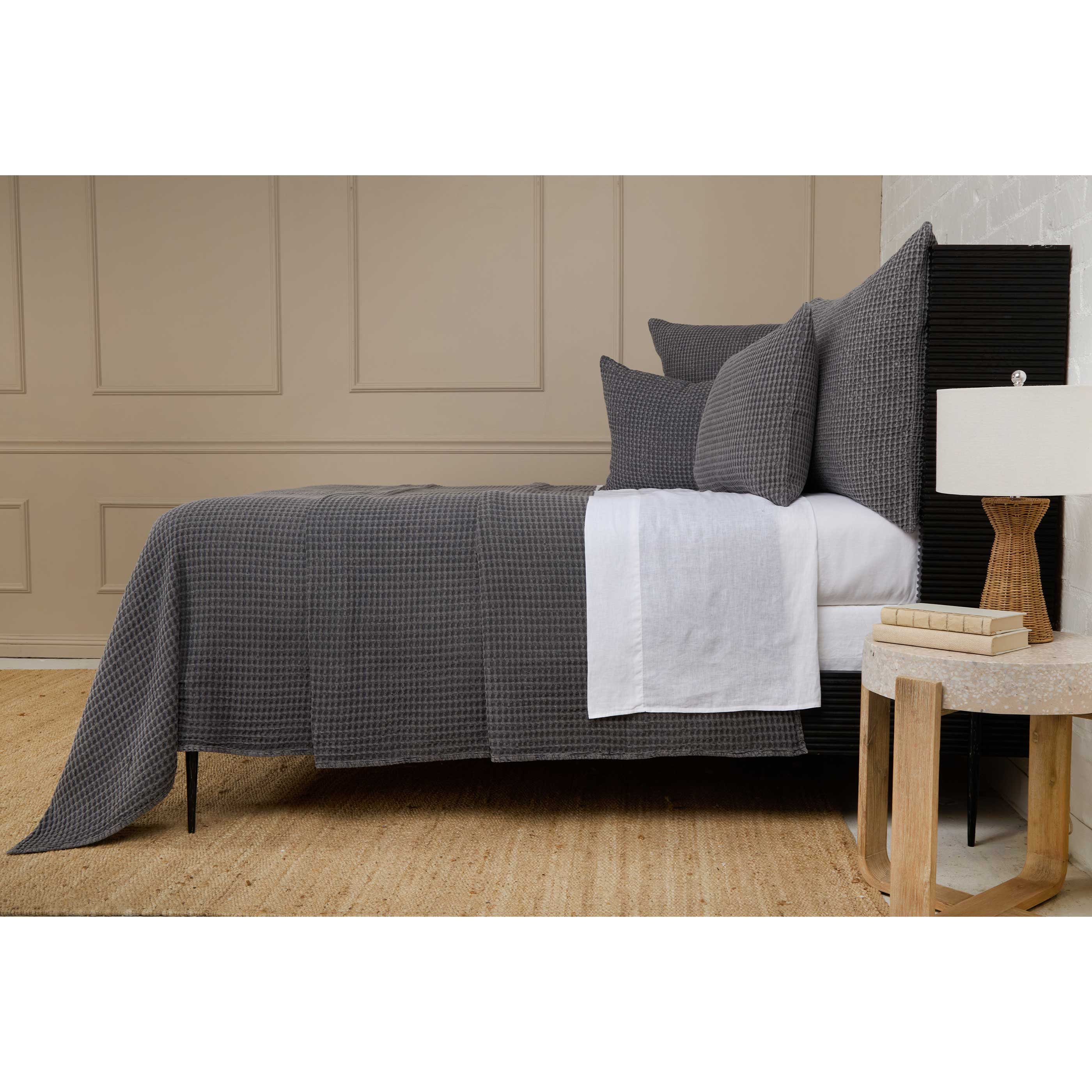 Premium Zuma Blanket Collection - Ultra Soft & Cozy Throw Blankets for Bed, Couch & Travel - Perfect for Home Decor, Gifts & Cold Weather Comfort
