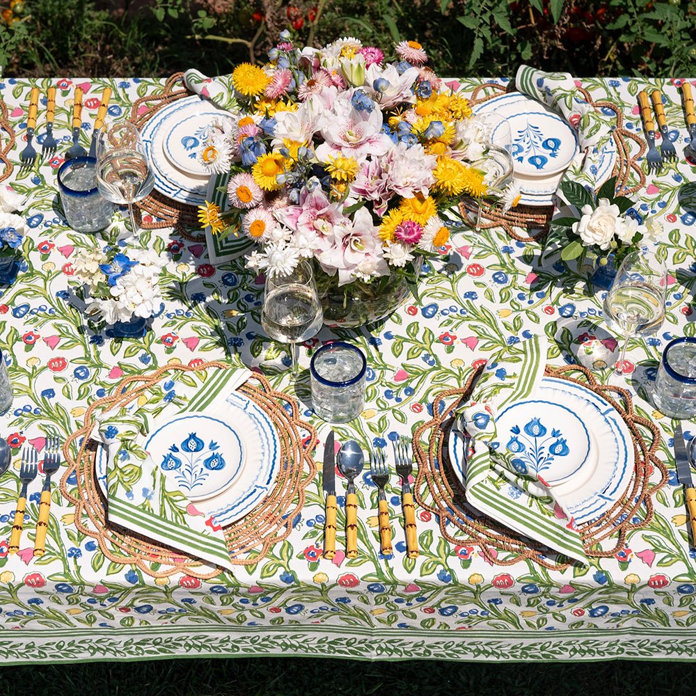 Emma Premium Tablecloth - Elegant & Durable Dining Table Cover for Home, Parties & Events - Washable & Wrinkle-Resistant Fabric
