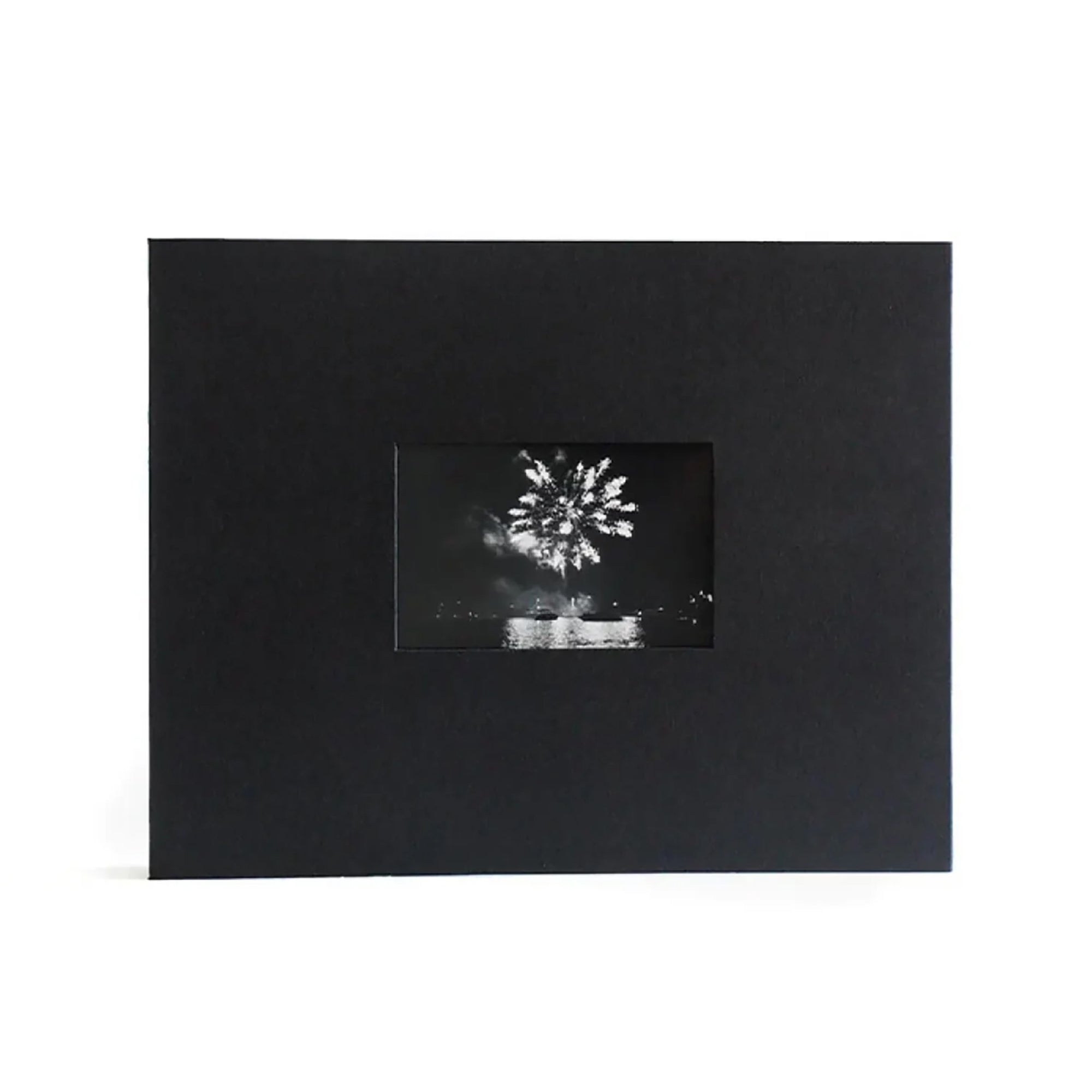 Premium 11x14 Newport Scrapbook Album - Acid-Free Archival Quality for Photo Preservation | Perfect for Wedding Memories, Baby Books & Family Heritage Projects
