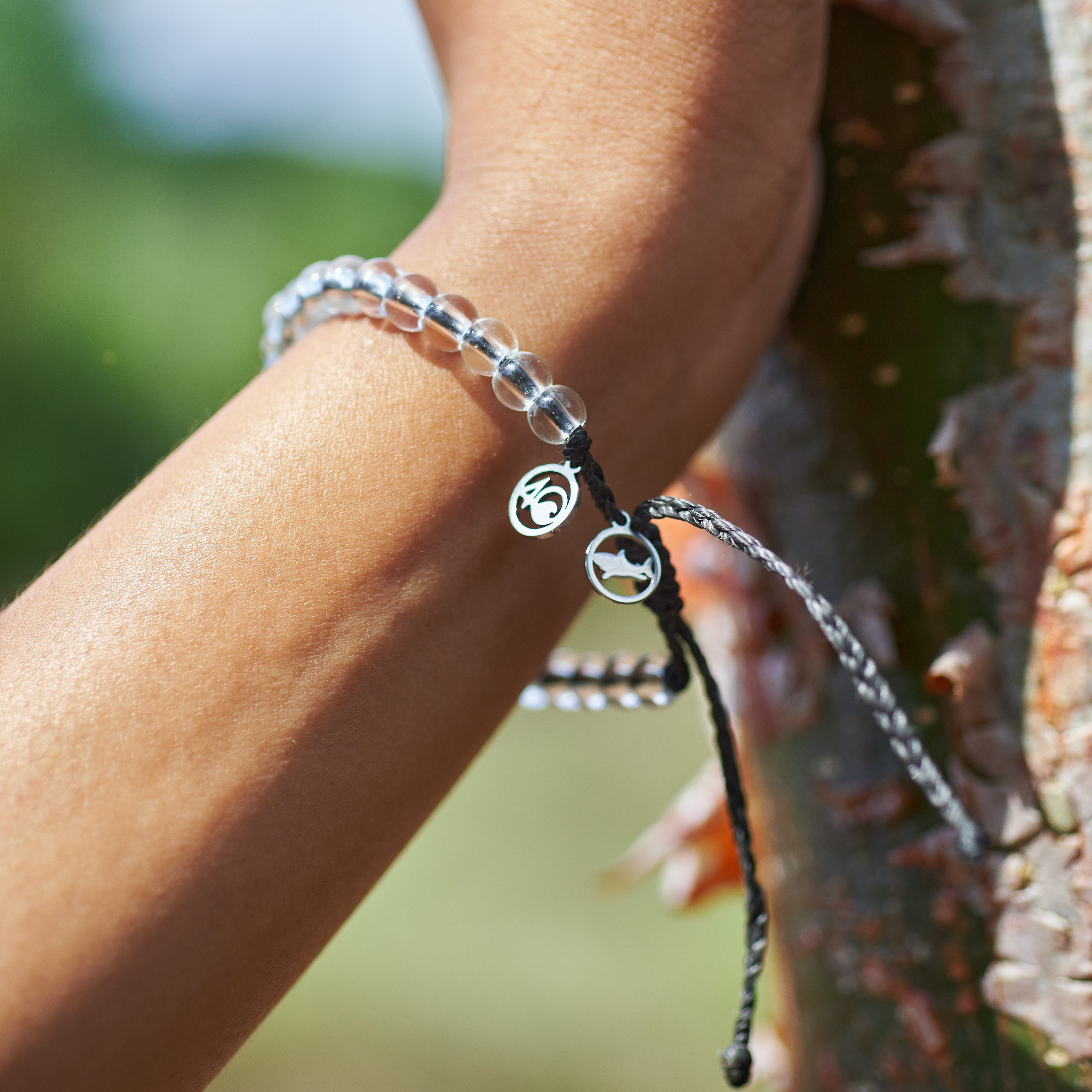 4ocean Shark Bracelet - Eco-Friendly Ocean Conservation Bracelet for Men & Women - Support Marine Life Protection - Perfect for Beach, Travel & Everyday Wear