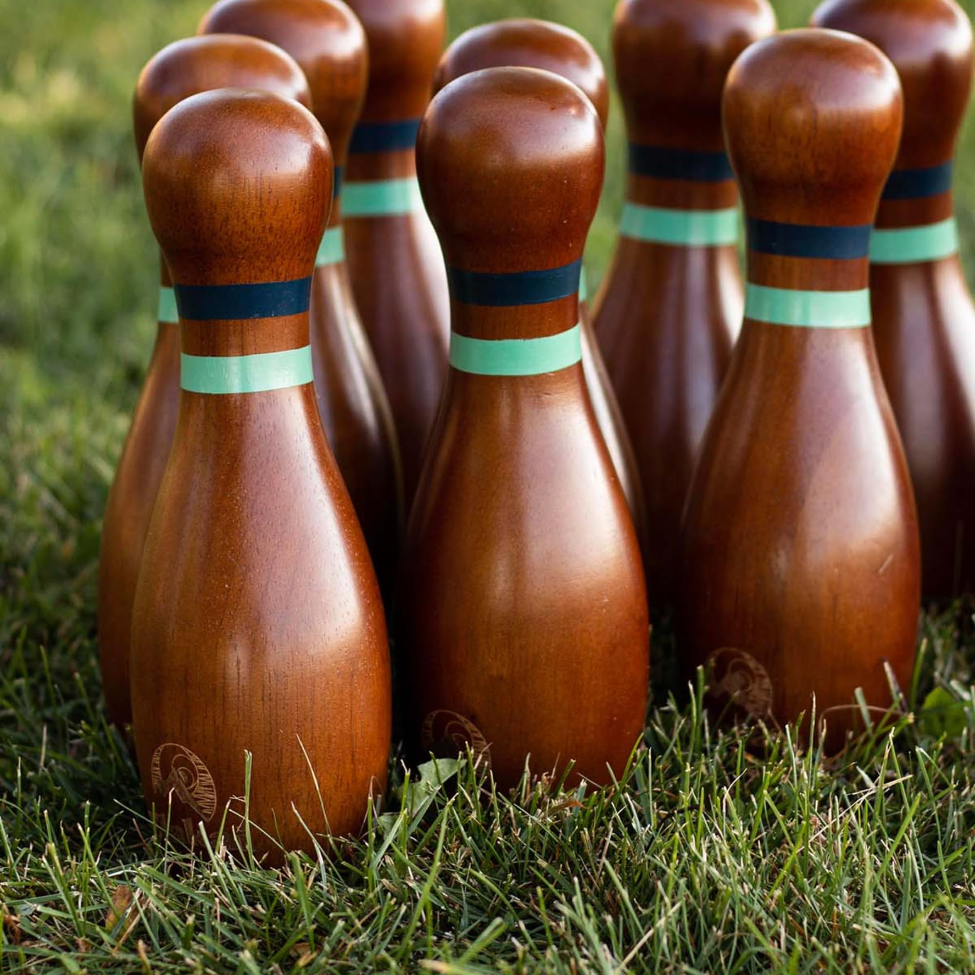 Premium Lawn Bowling Set for Adults & Family - Outdoor Games with Carry Bag - Perfect for Backyard, Picnic, and Beach Fun