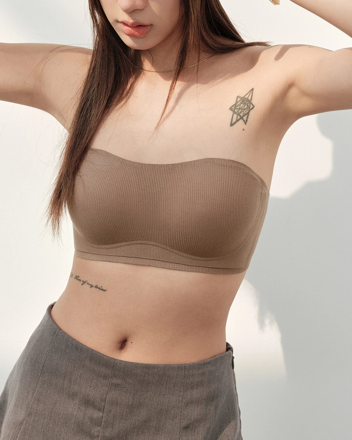 Seamless Non-Slip Silk Bandeau Bra for Women - Comfortable Strapless Bralette for Yoga, Sleep & Everyday Wear