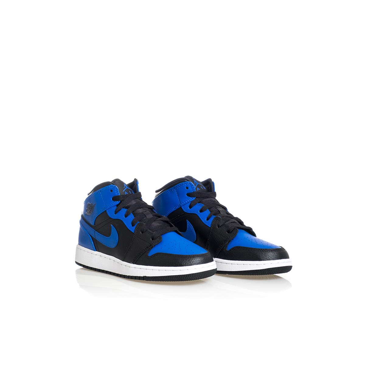Nike Boys' Basketball Shoes - High Performance Sneakers for Kids & Youth - Perfect for Court Play, Training, and Casual Wear
