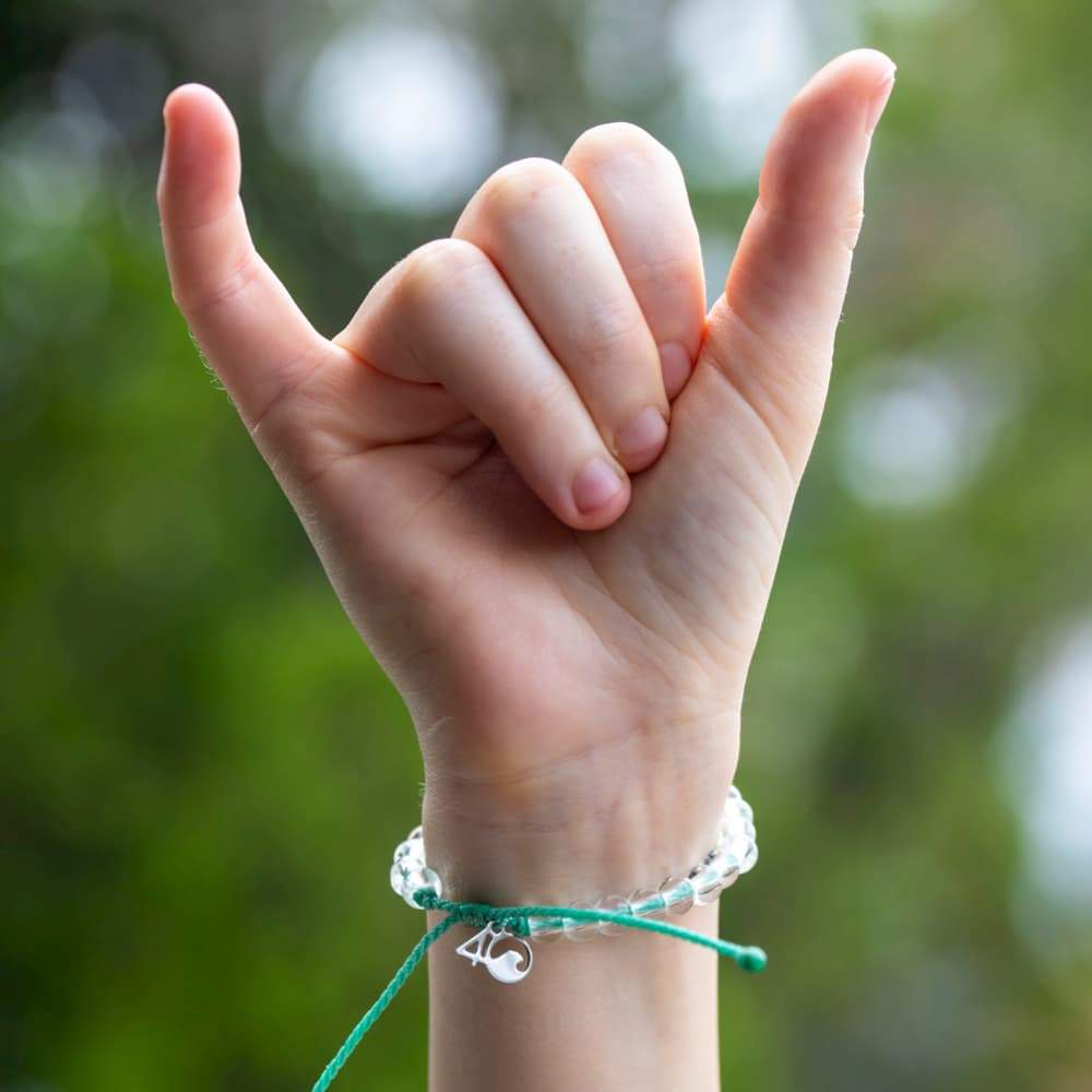 4Ocean Loggerhead Sea Turtle Bracelet - Eco-Friendly Sea Foam Green Beaded Bracelet for Ocean Conservation | Perfect for Beach Lovers, Environmental Activists & Gift Giving