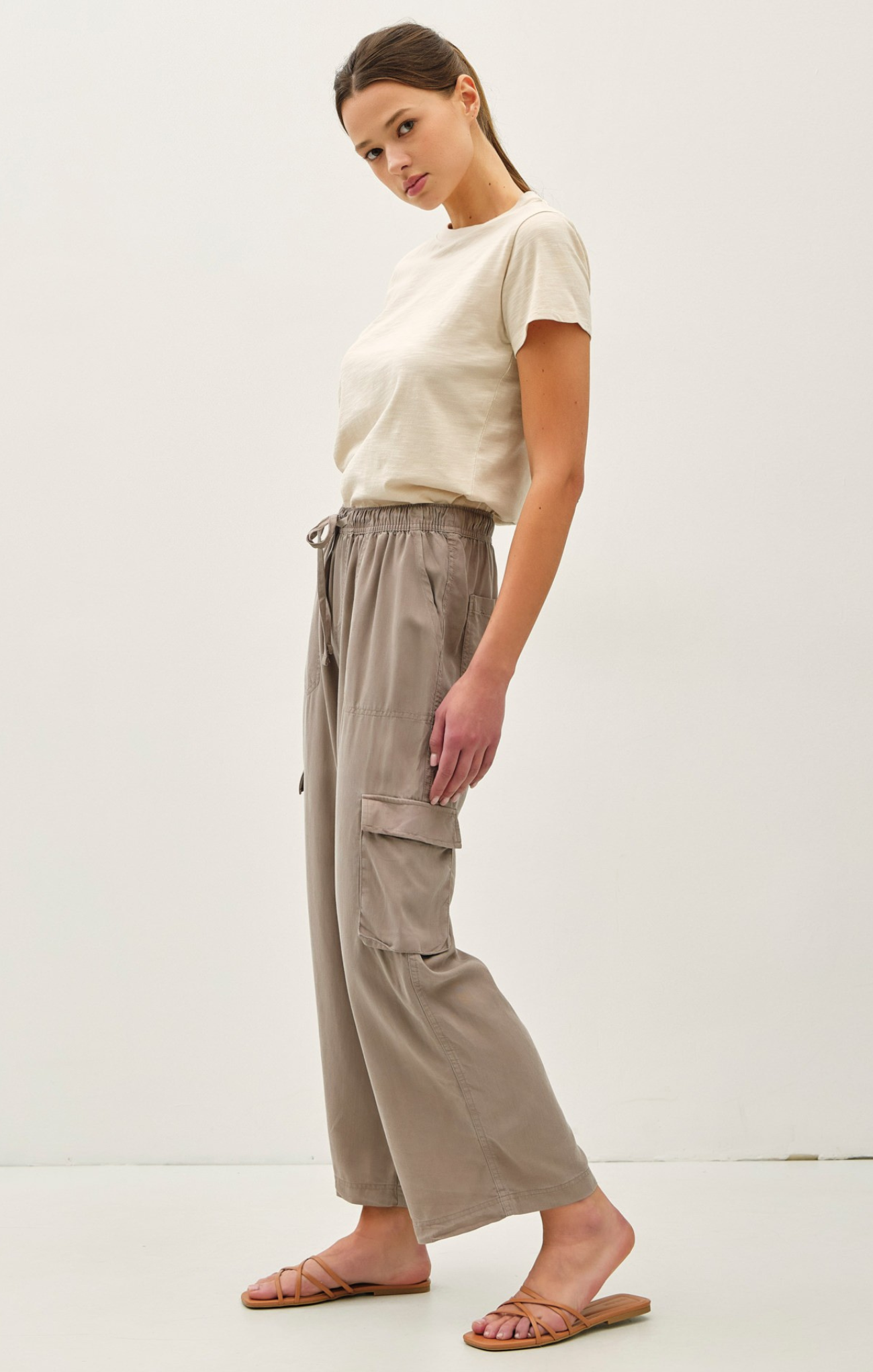 Taylor Wide Leg Cargo Pants for Women - High Waist Casual Trousers with Pockets | Comfortable & Stylish for Outdoor, Travel, and Everyday Wear