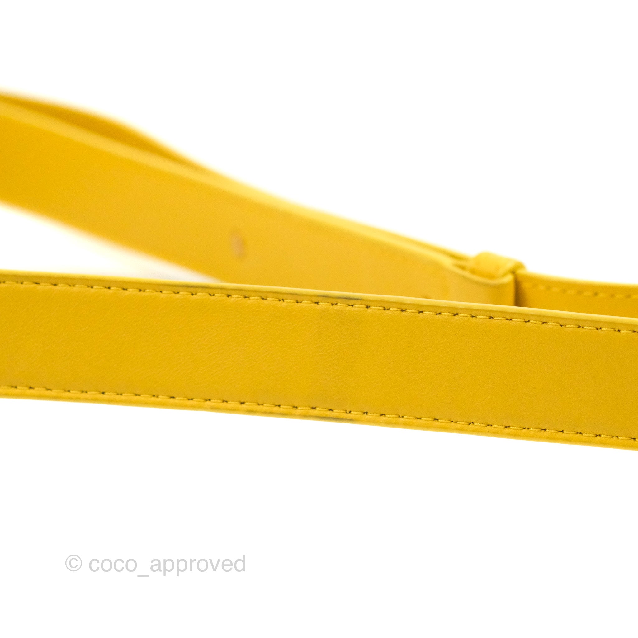 Bottega Veneta Cassette Shoulder Bag in Intrecciato Yellow Lambskin Leather - Luxury Crossbody Purse for Women, Perfect for Date Night & Evening Events