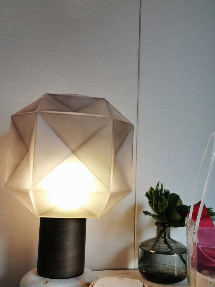 Modern Cubo Table Lamp - Stylish LED Nightstand Light for Bedroom, Living Room & Office - Soft Warm White Lighting for Reading & Relaxation