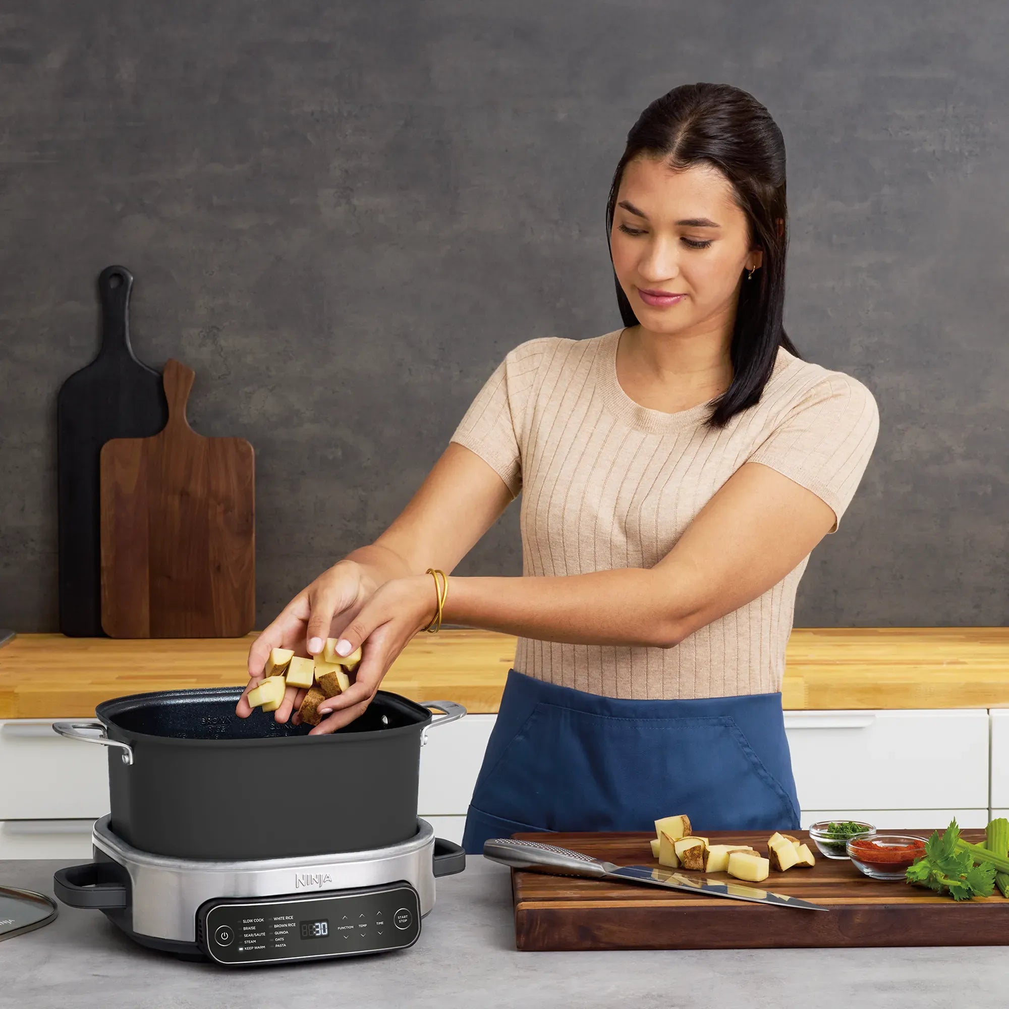 Ninja Foodi PossibleCooker - 6-in-1 Multi-Cooker with Pressure Cooker, Air Fryer, Slow Cooker & More | Perfect for Family Dinners, Meal Prep & Healthy Cooking