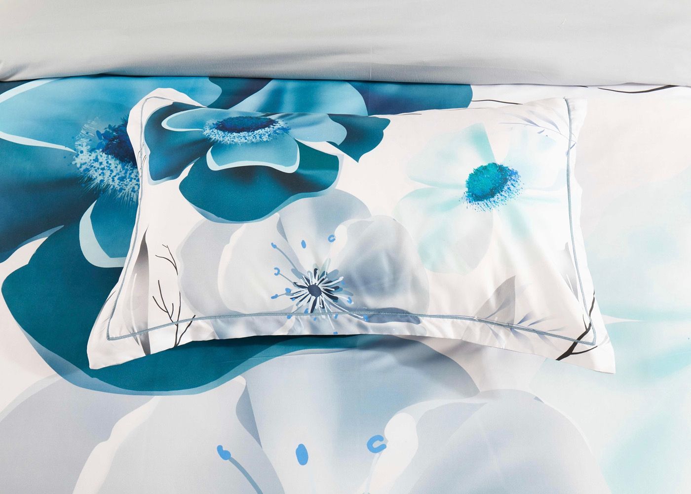 Julieta Floral Quilt Cover Set King Size - Luxury 100% Cotton Bedding Set with Vibrant Floral Design, Perfect for Master Bedroom & Guest Room Decor