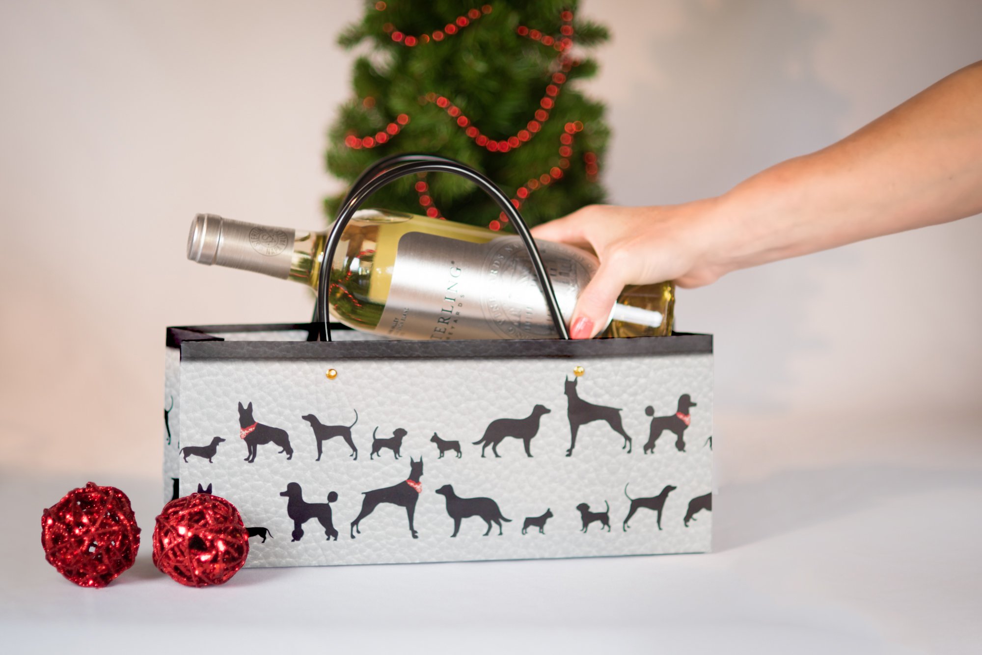 Simply Charmed Wine Dog Gift Bags - Set of 6 Durable Paper Gift Bags with Handles for Wine Bottles, Party Favors & Special Occasions