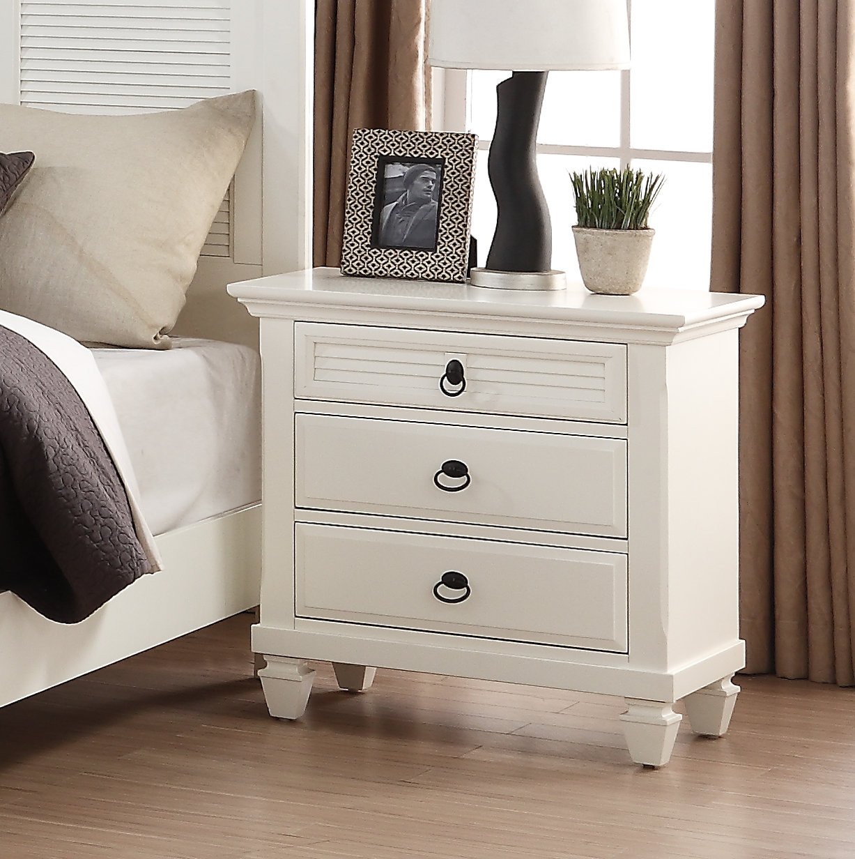 Regitina 016 White Nightstand - Modern Bedside Table with Drawer for Bedroom, Living Room & Office - Perfect for Storage, Decor & Small Spaces