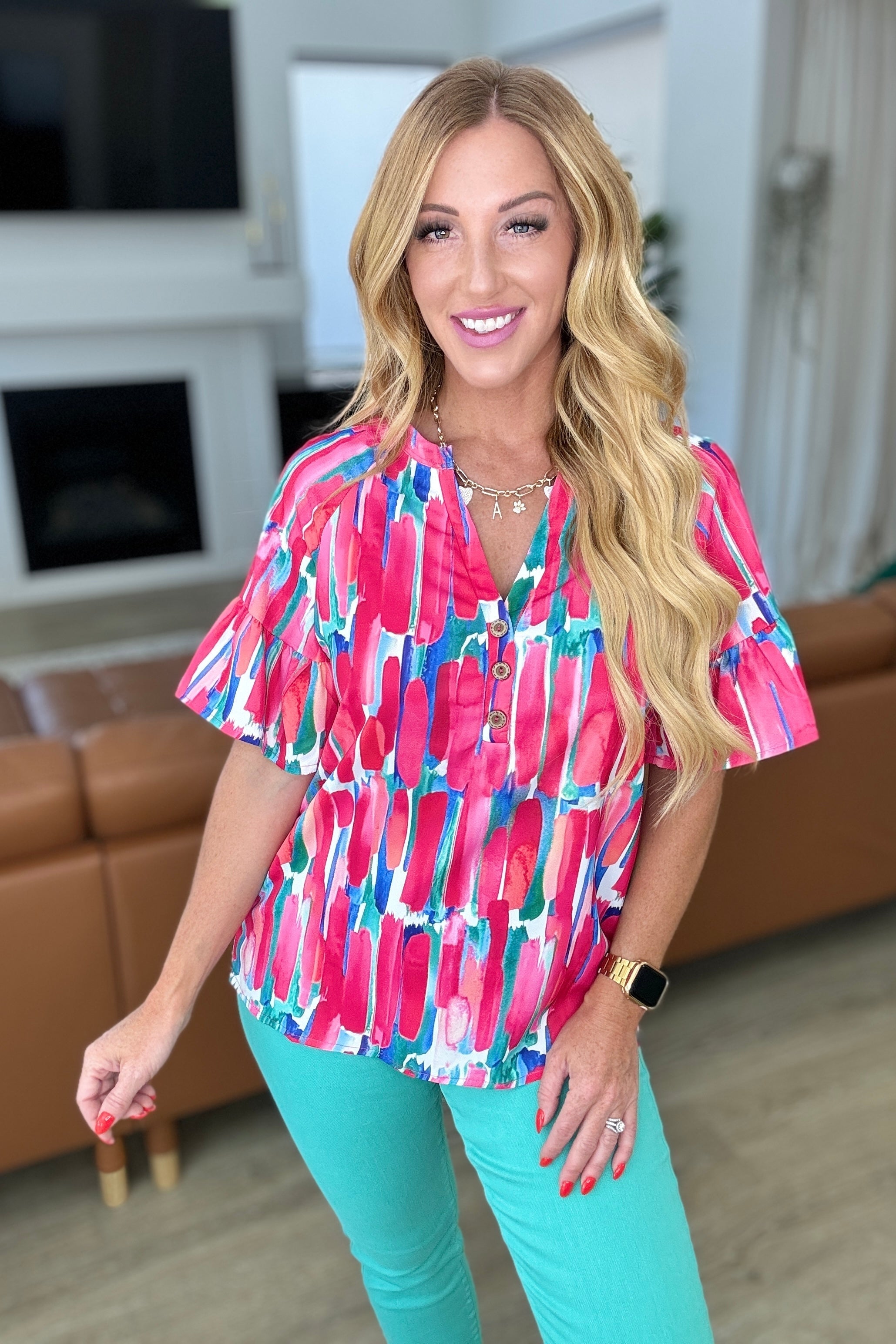 Elegant V-Neck Blouse for Women - Chic Art Exhibit & Office Wear - Flowy Casual Tops for Work & Special Occasions