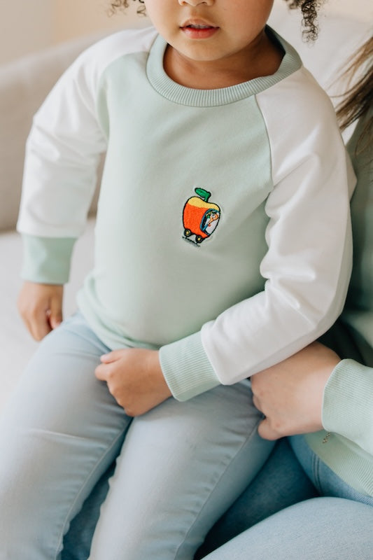 Richard Scarry's Busyworld™ Embroidered Crewneck Sweatshirt - Kids' Cartoon Character Pullover - Soft Cotton Casual Wear for Boys & Girls - Perfect for School, Playdates & Family Outings