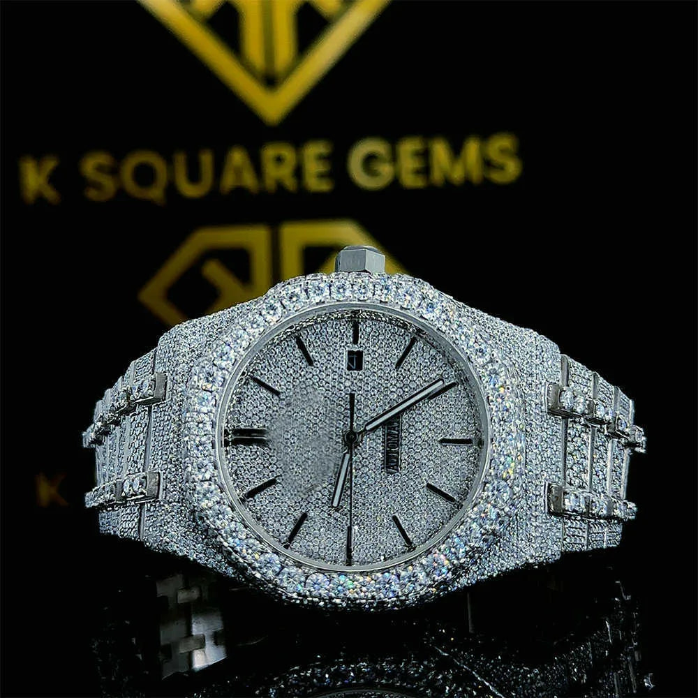 Luxury Iced Out Diamond Moissanite Silver Watch for Men & Women - Perfect for Parties, Weddings & Special Occasions