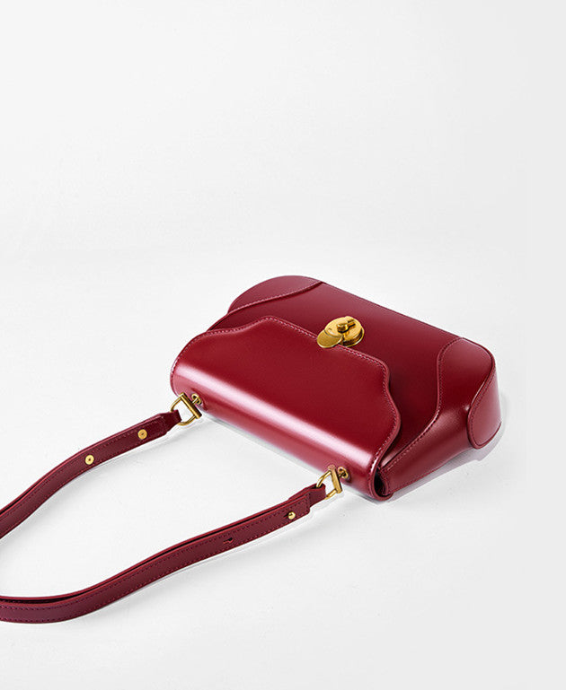 Stylish Small Leather Shoulder Bag for Women - Genuine Leather Crossbody Purse with Adjustable Strap - Perfect for Daily Use, Travel, and Work Commute