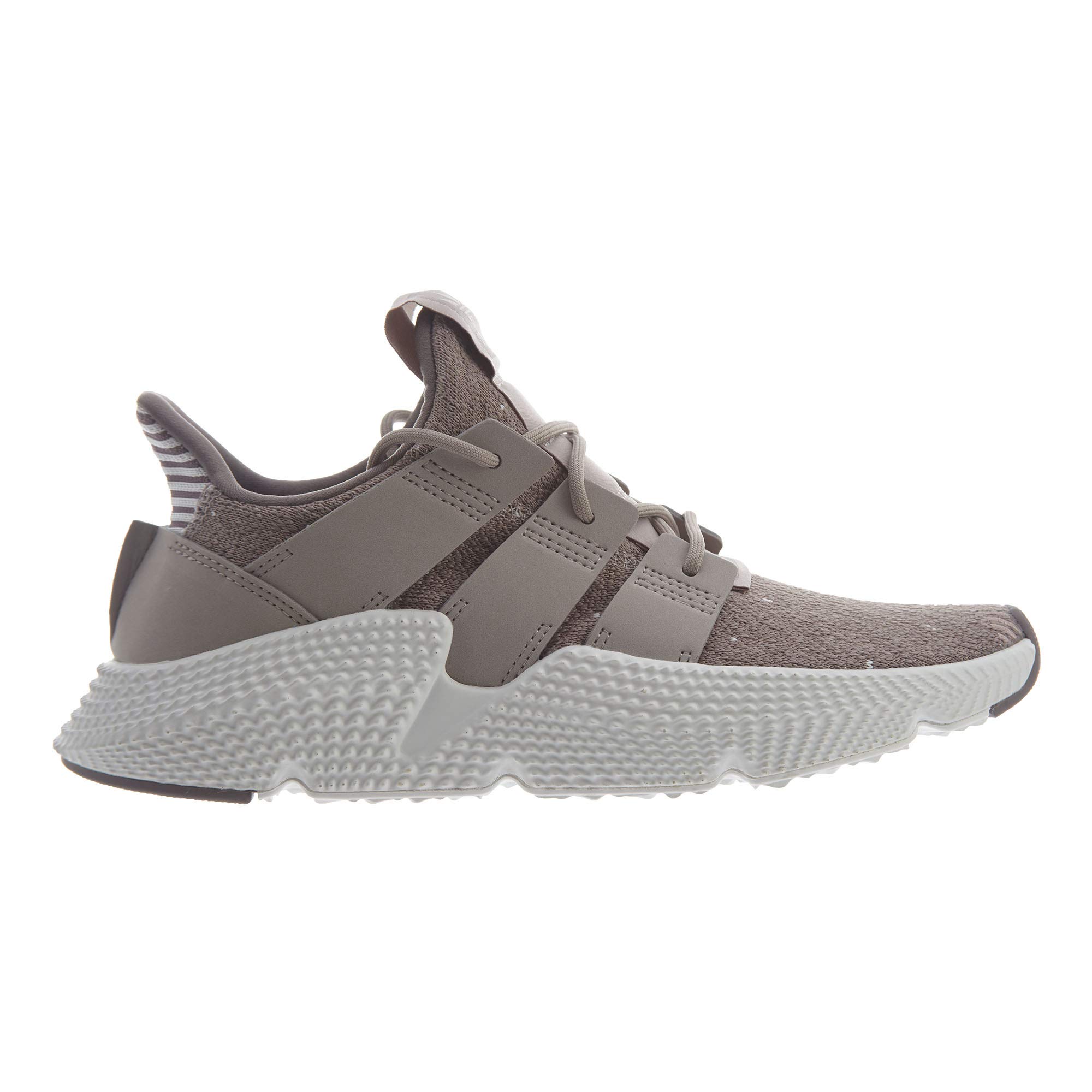 adidas Boys' Running Sneakers - Lightweight Athletic Shoes for Kids - Perfect for School, Sports & Everyday Wear