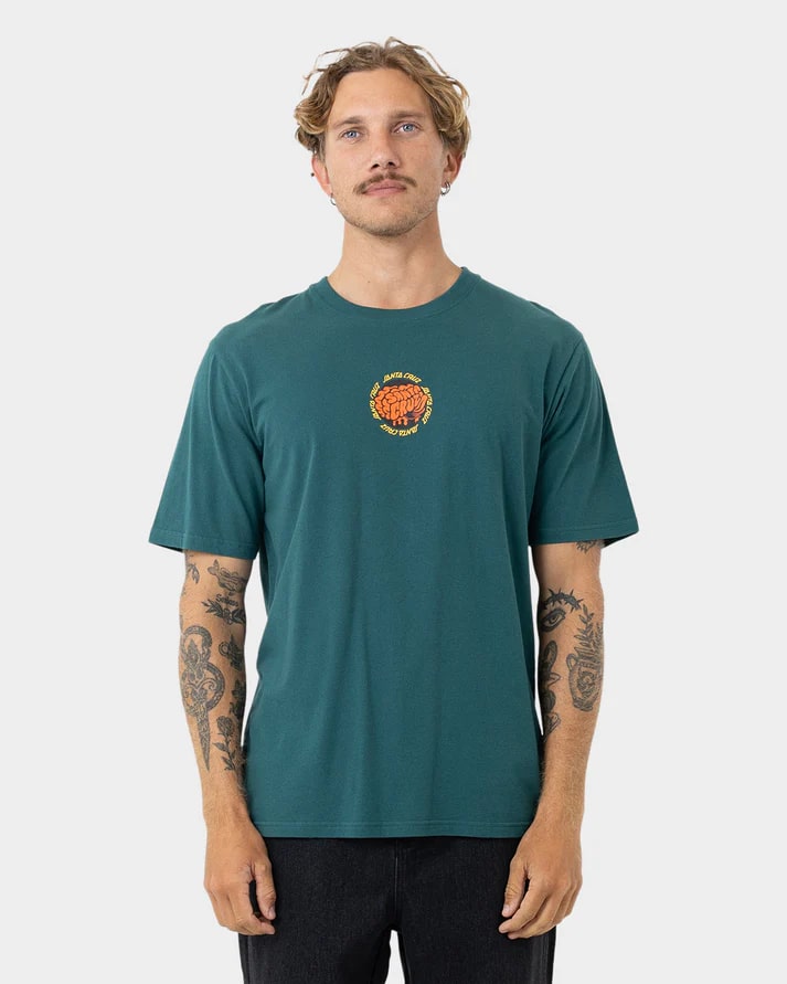 Santa Cruz Skateboard T-Shirt - Vintage Graphic Tee for Skateboarders & Streetwear Fans - Perfect for Skate Sessions & Casual Wear