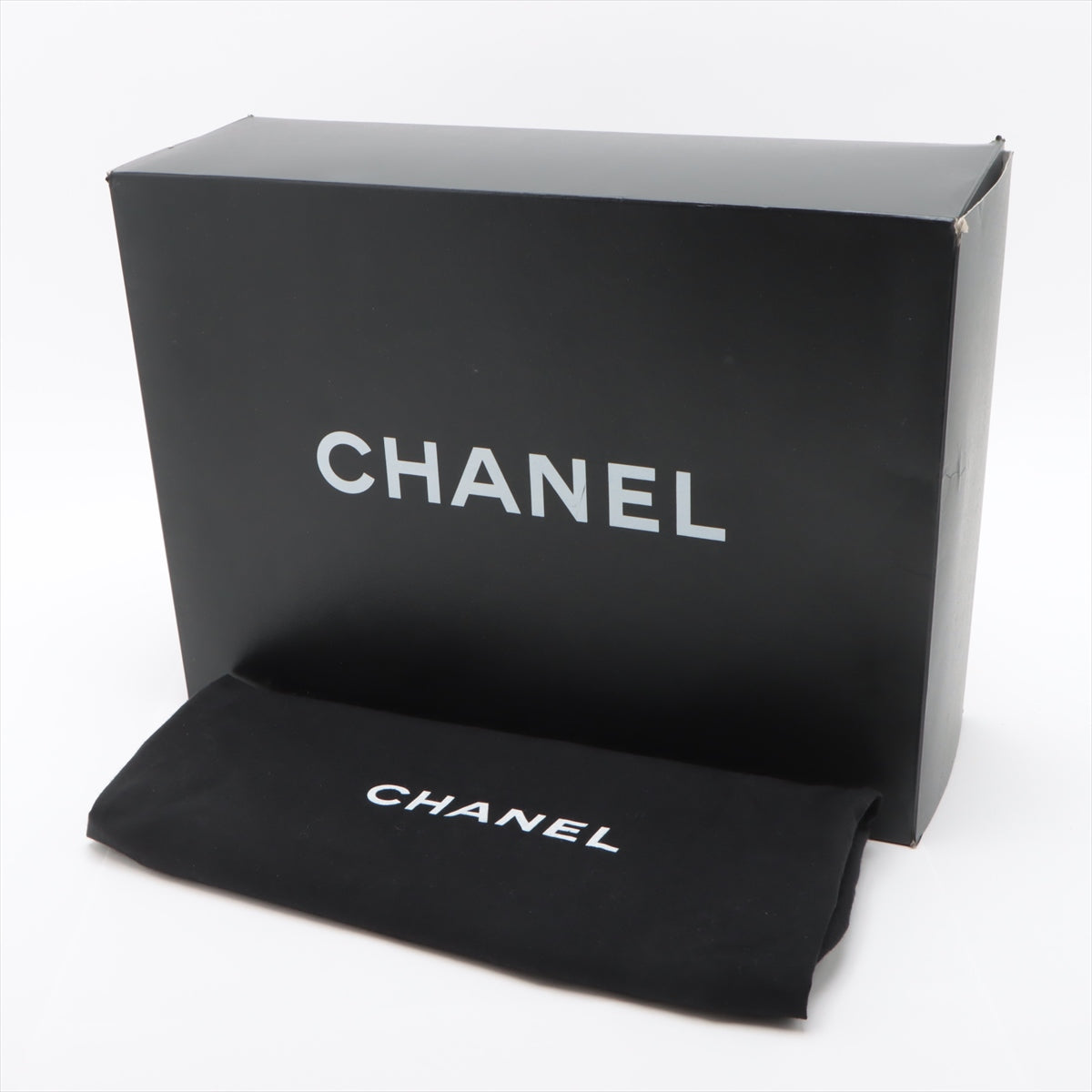 Chanel Camellia Suede and Patent Leather Tote Bag in Pink - Luxury Designer Handbag for Women, Perfect for Work, Travel, and Everyday Use