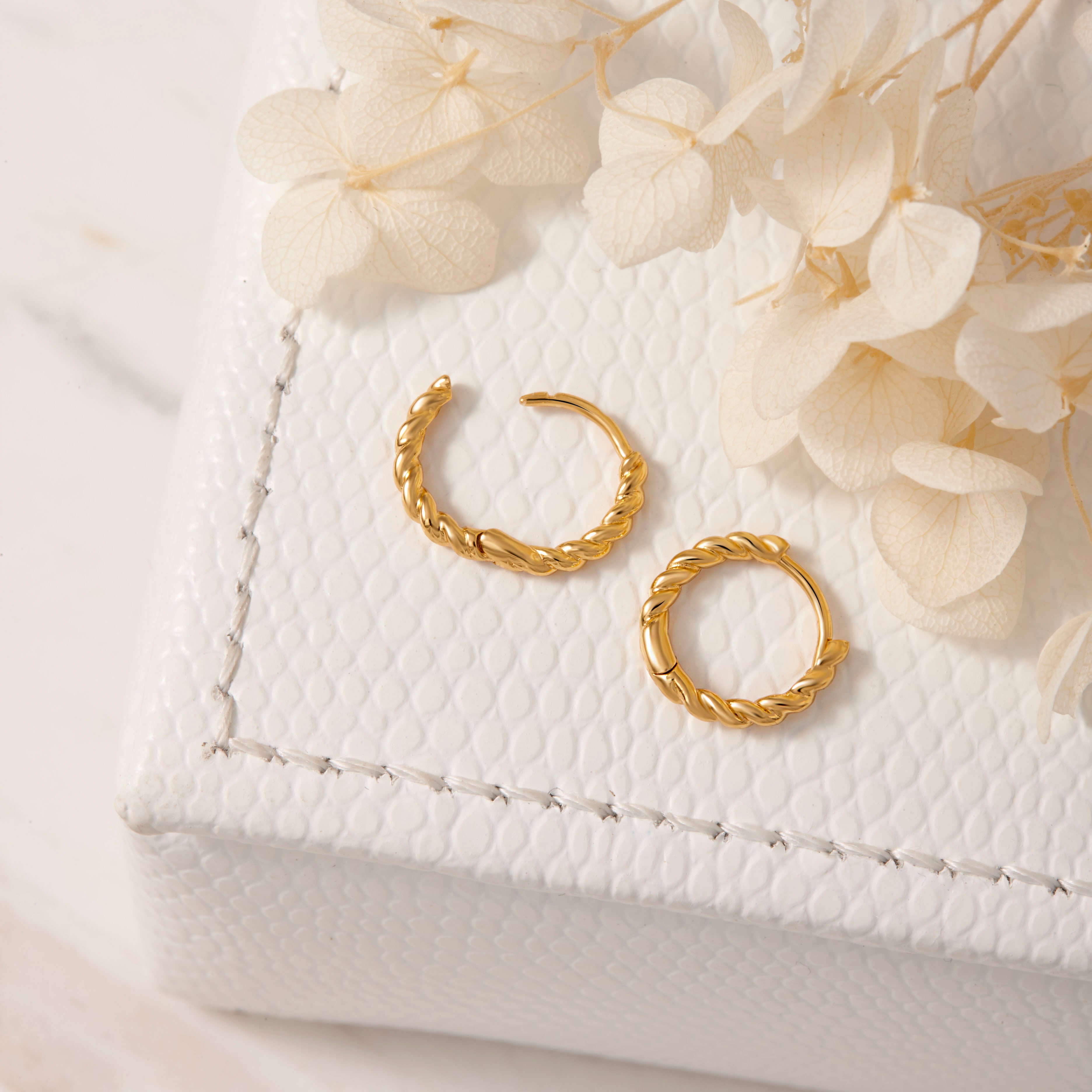 Rope Twist Gold Huggie Hoop Earrings for Women - Minimalist Dainty Everyday Jewelry - Perfect for Work, Date Night & Casual Outfits