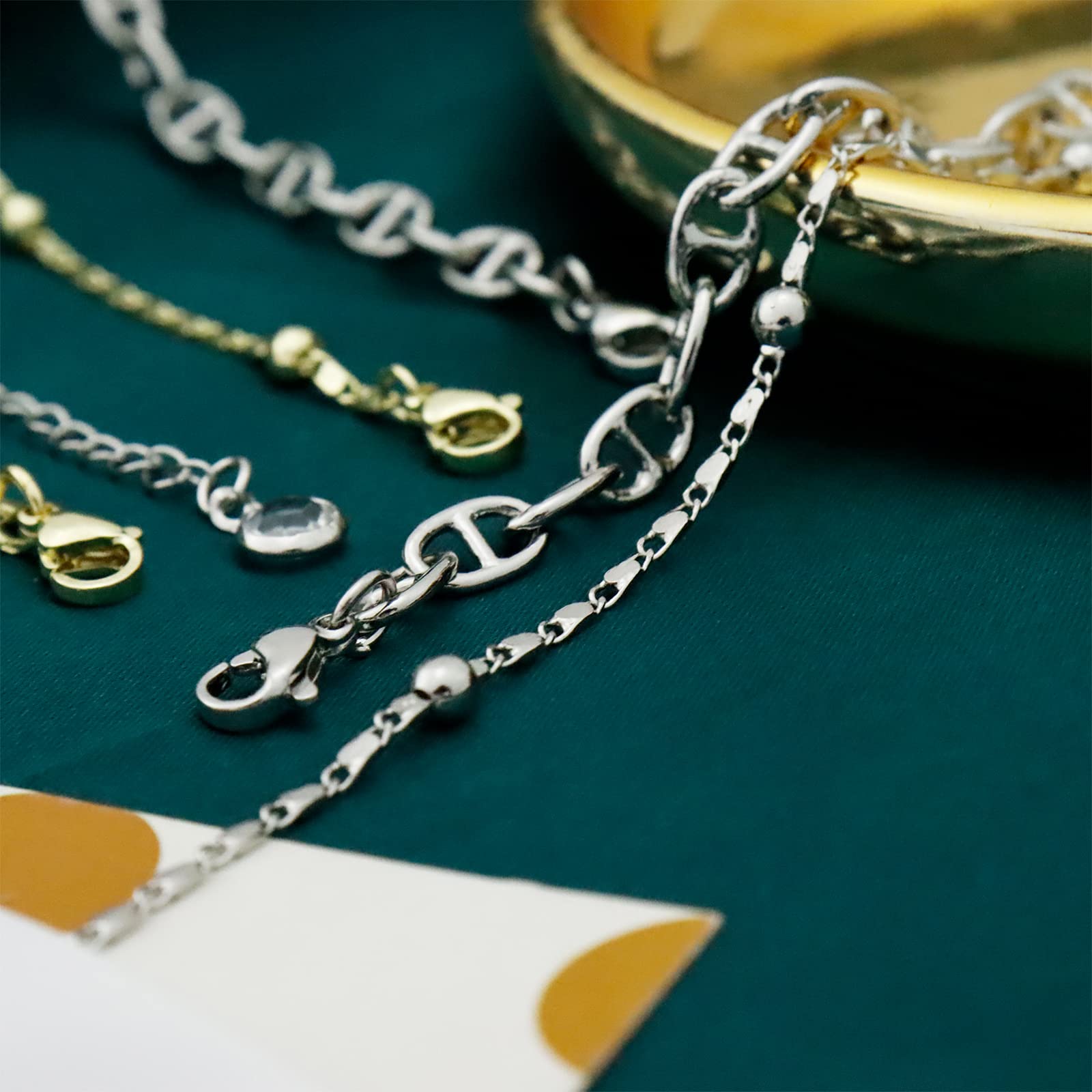 Elegant Gold Ankle Bracelets for Women - Dainty Paperclip Link Chain Anklets - Perfect for Summer, Beach & Vacation Outfits - Stylish Foot Jewelry Gift Idea for Her