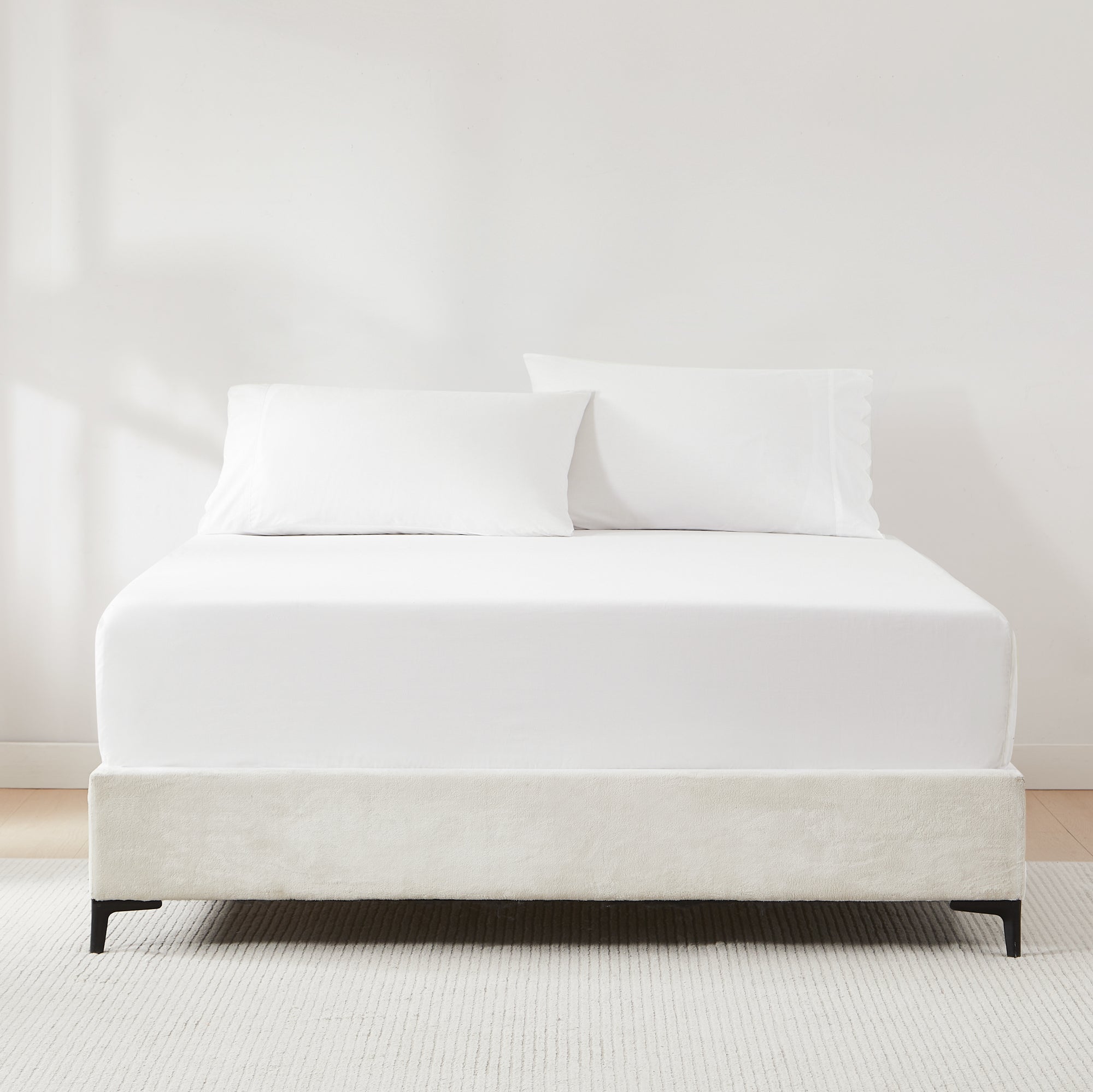 Coastal Chic Scalloped Edge Cotton Sheet Set - Soft & Breathable Bedding for Beach House, Guest Room & Master Bedroom - Perfect for Summer Nights & Coastal Decor