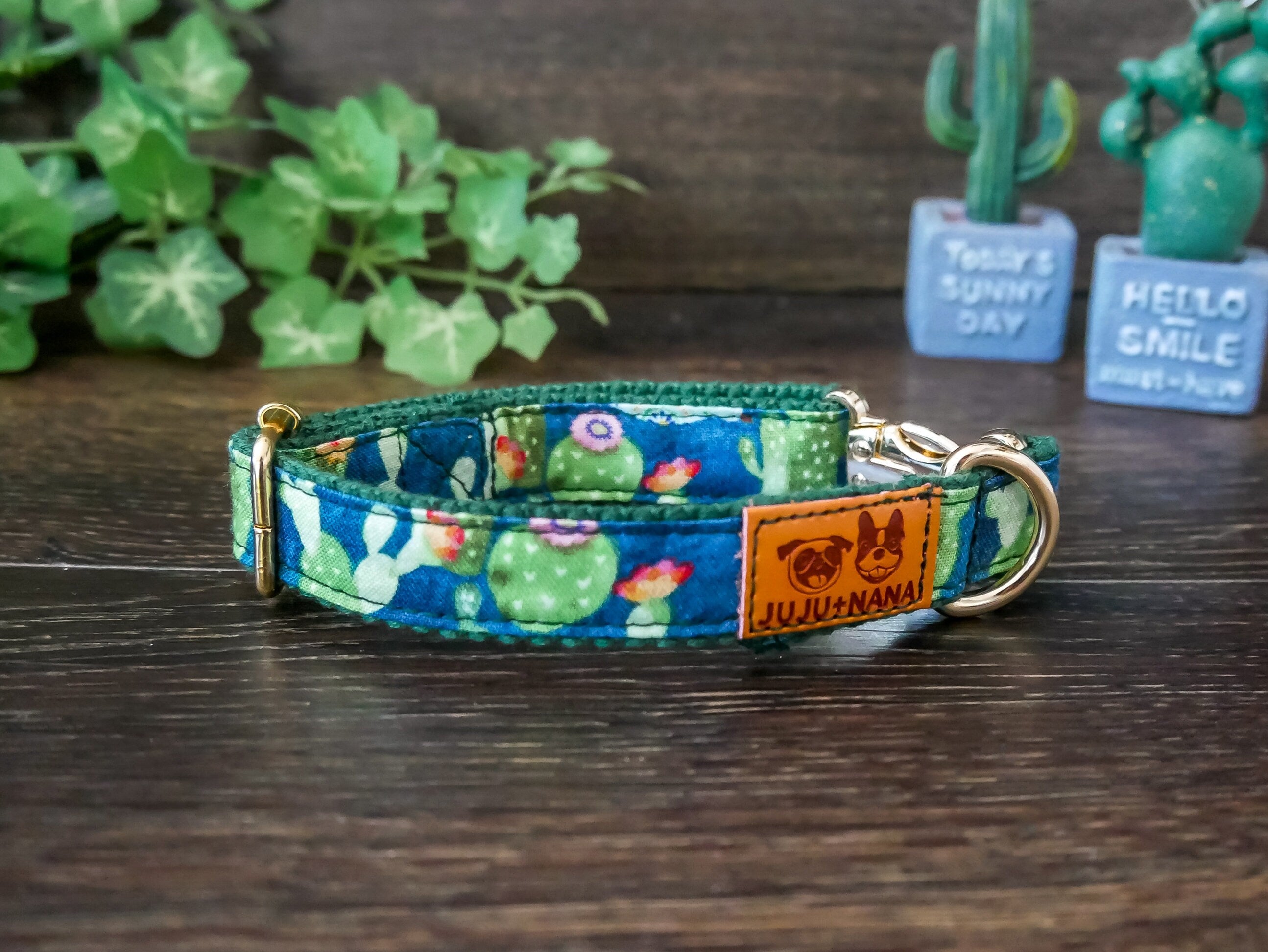 Stylish Dog Collar with Succulent, Cactus & Bird Designs - Perfect for Outdoor Adventures, Walks & Pet Fashion