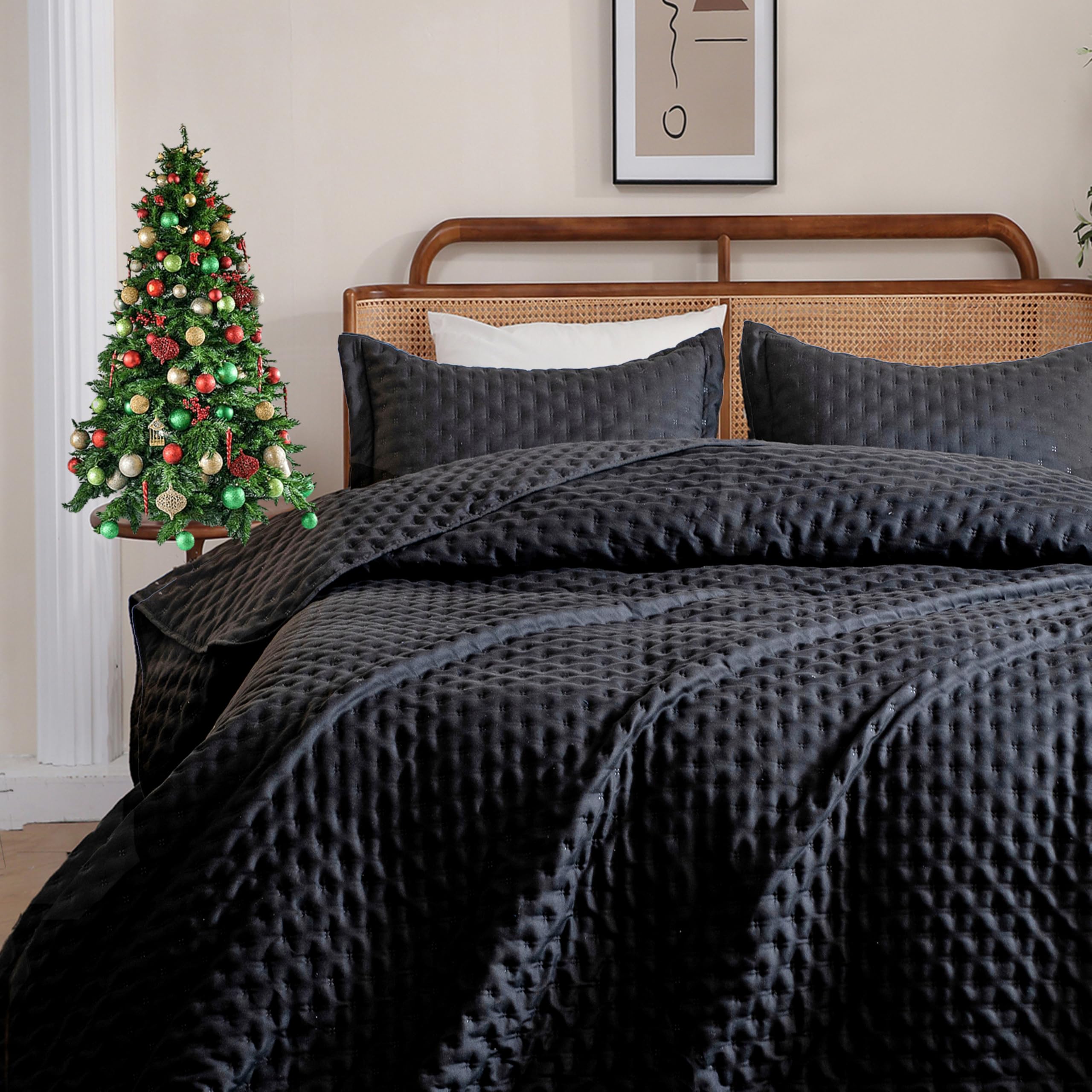 DOWNCOOL Black Queen Size Quilt Bedding Set - 3 Piece Ultra Soft Lightweight Microfiber Bedspread Coverlet (90