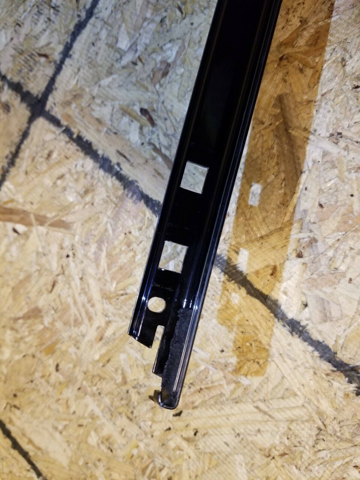 2004-2009 Jaguar XJ8 Front Left Upper Door Window Trim Molding - OEM Replacement Part - Perfect for Car Restoration & Window Seal Repair