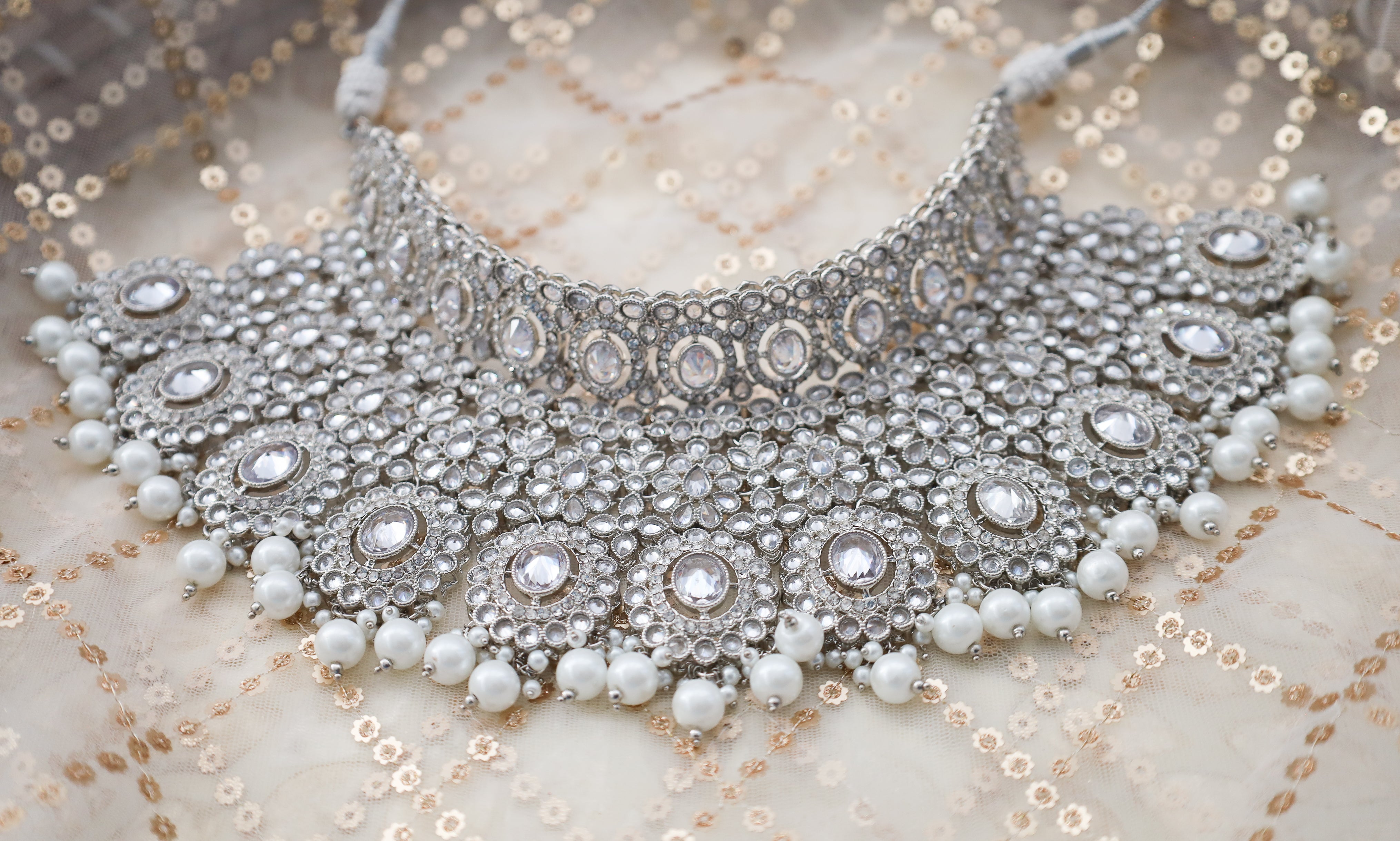 Zahra Polki Full Set Jewelry - Exquisite Indian Bridal Necklace Set with Earrings for Weddings, Parties & Special Occasions