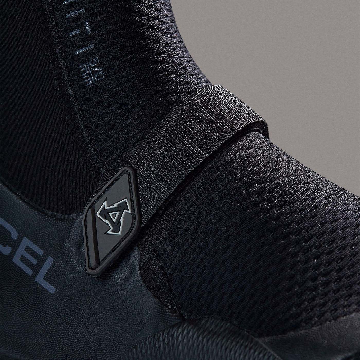 XCEL Infiniti 8mm Round Toe Booties - Comfortable & Durable Women's Winter Boots for Snow, Ice & Cold Weather Protection
