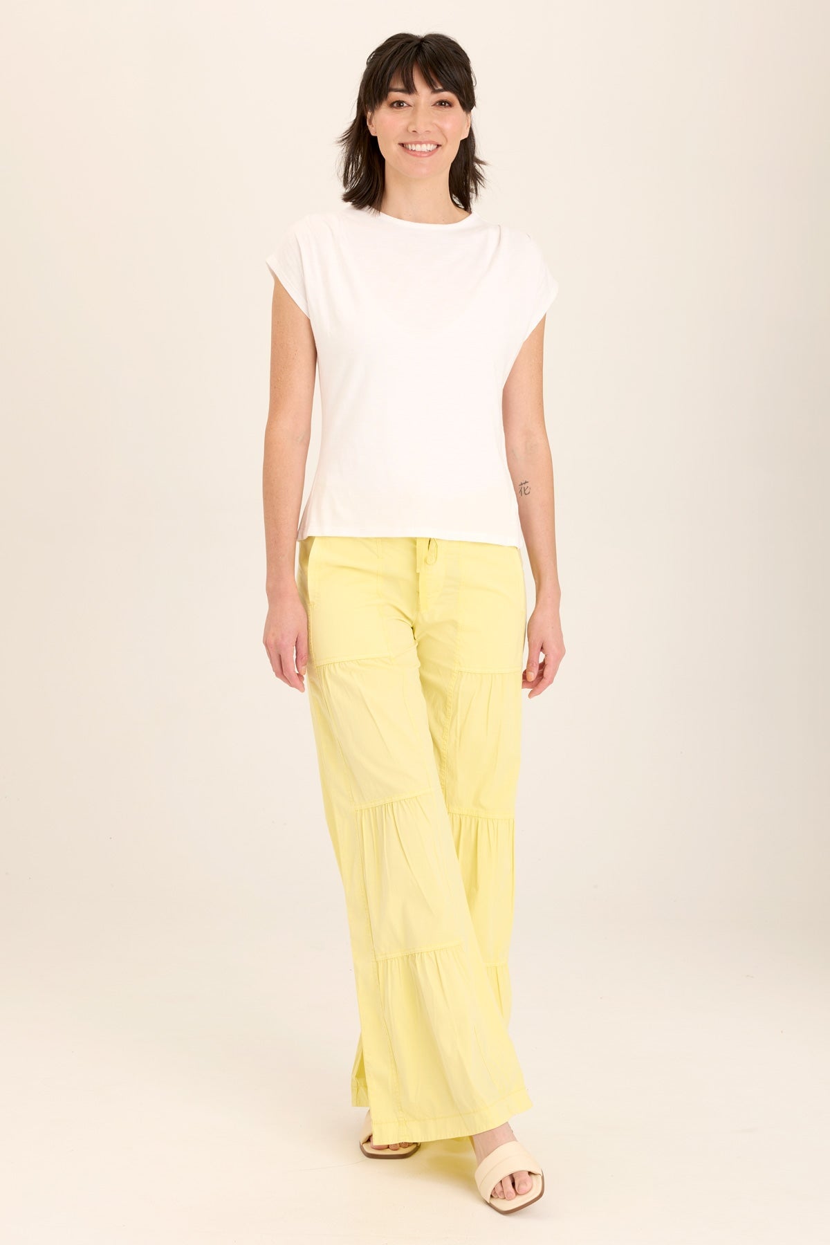 Stylish Terraced Wide Leg Pants for Women - High Waisted Flowy Palazzo Trousers - Perfect for Office, Casual & Evening Wear