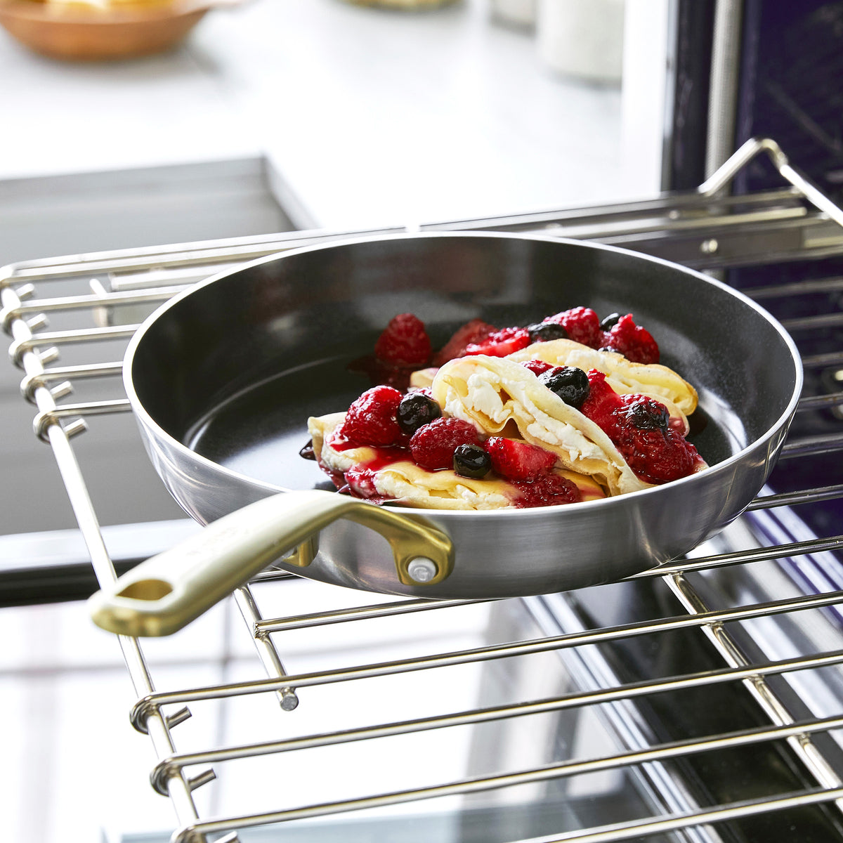 GP5 Stainless Steel 12-Inch Fry Pan with Lid - Nonstick Skillet with Champagne Gold Handles - Perfect for Sautéing, Frying & Cooking Steak, Eggs & More