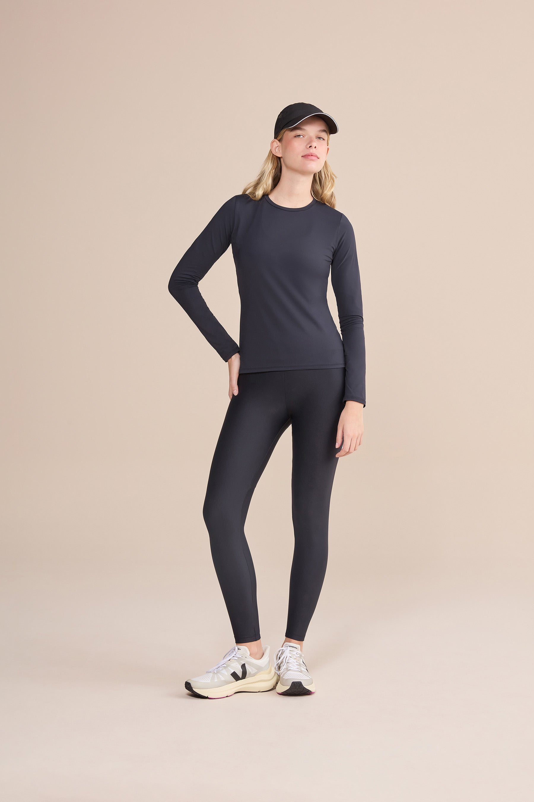 Thermo Skin Long Sleeve T-Shirt for Kids - Warm & Comfortable Thermal Shirt for Boys & Girls - Perfect for Winter, Outdoor Activities & School