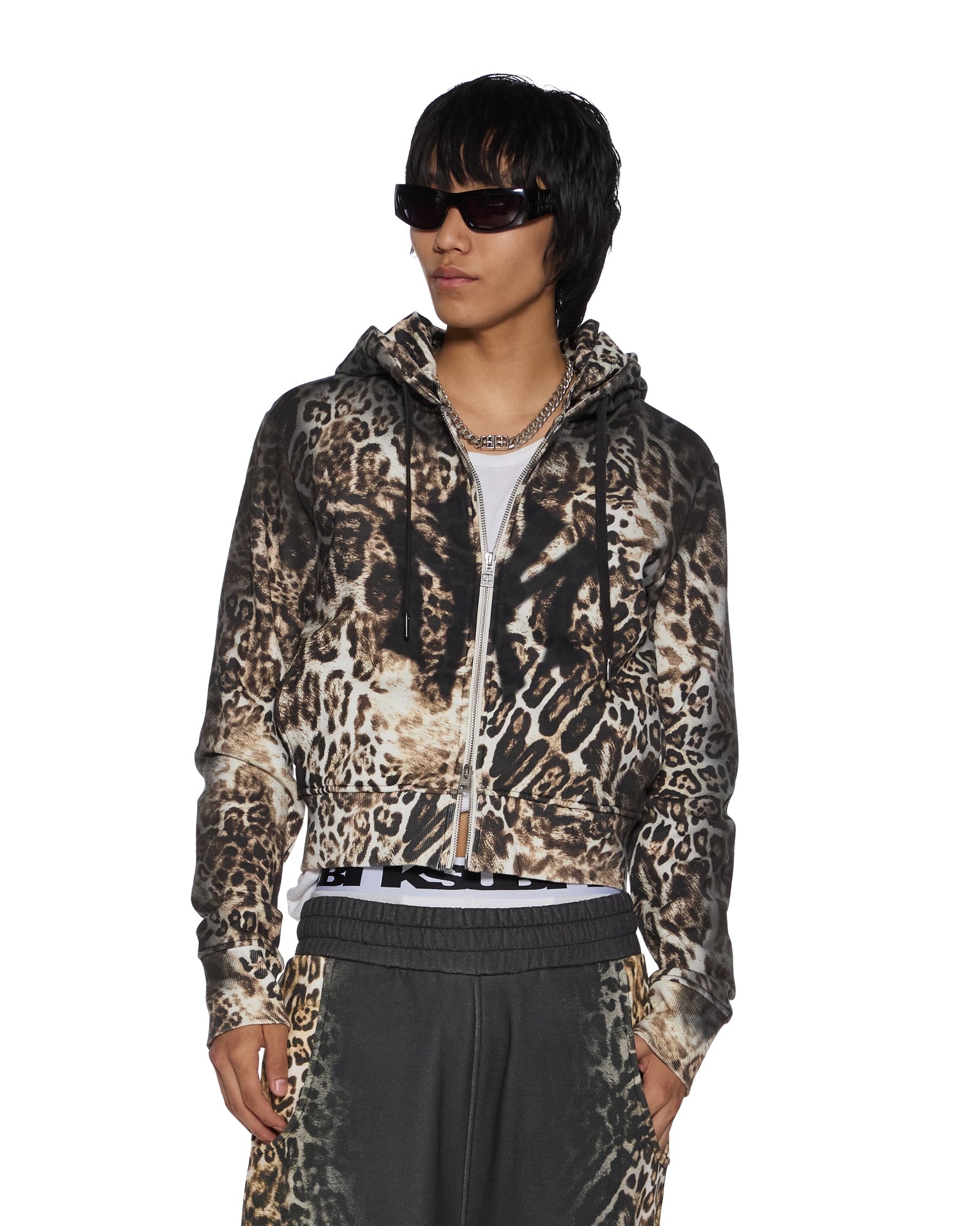 MOWALOLA Zip-Up Hoodie with Cheetah Print - Stylish and Comfortable for Streetwear & Casual Outfits