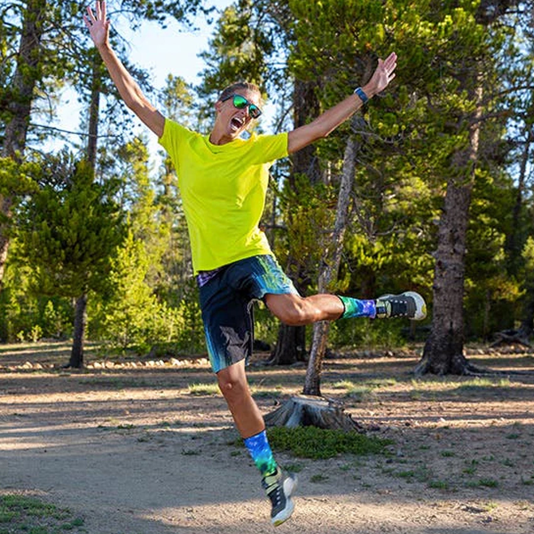 Unisex Injinji Trail Midweight Crew Socks - The Courtney Crew - Moisture-Wicking Hiking & Running Socks for Men & Women - Perfect for Outdoor Adventures, Trail Running & Long-Distance Hiking