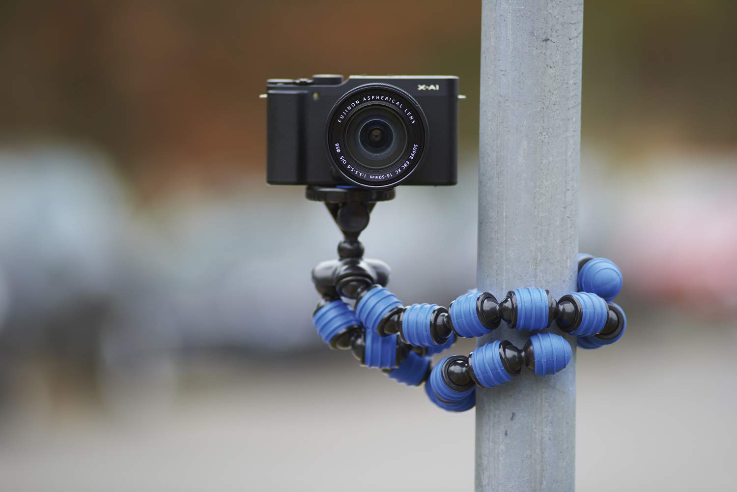 Cullmann Alpha 380 Portable Flexible Mini Tripod with Smartphone Mount - Adjustable Bendable Legs, Lightweight 267g, Supports 1.5kg - Perfect for Travel Vlogging, Outdoor Photography & iPhone Video Shooting