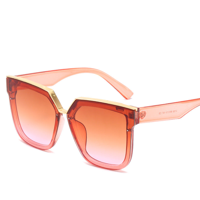 Stylish Metal Frame Sunglasses for Men & Women - Trendy UV Protection Shades for Outdoor, Driving & Fashion