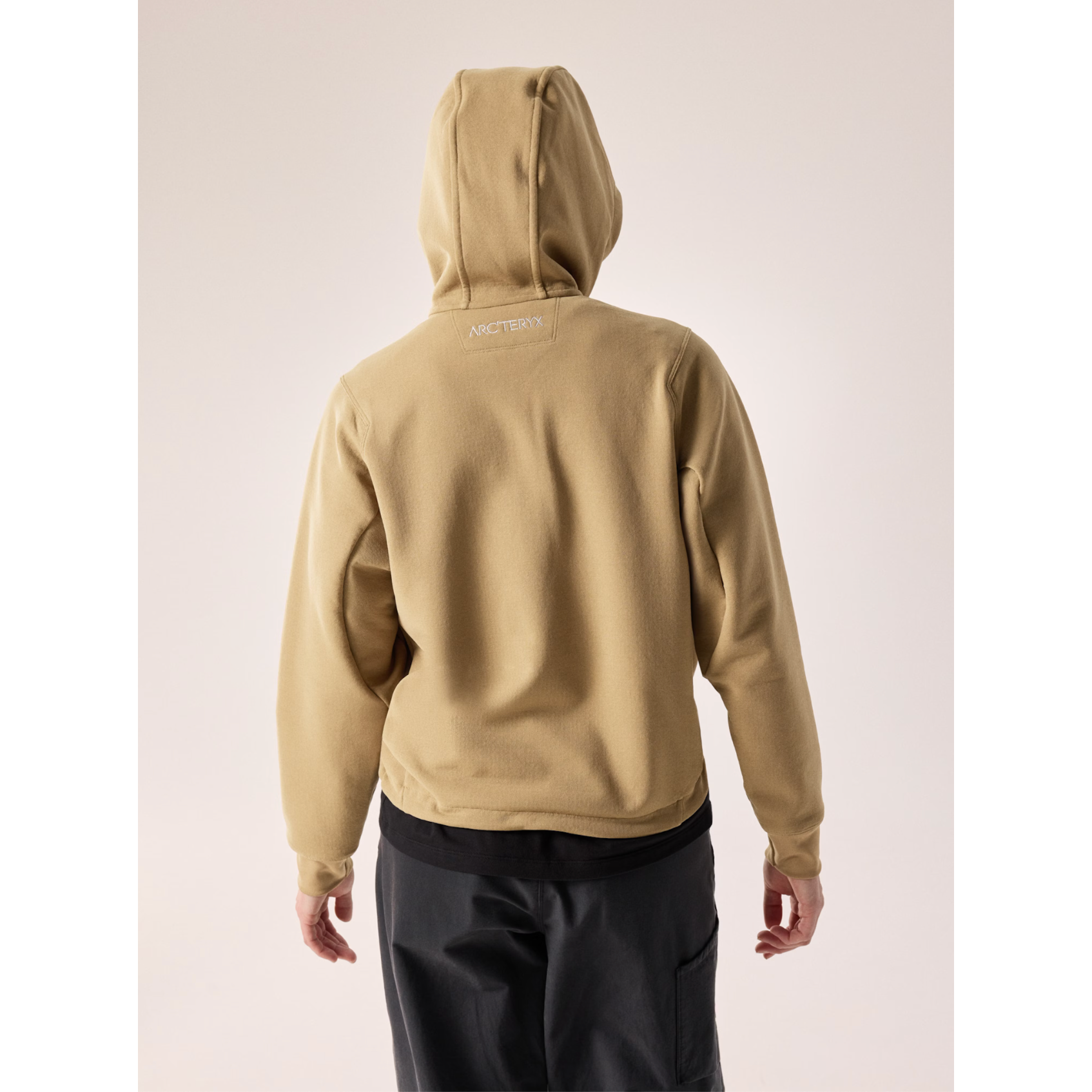 Arc'teryx Women's Aestas Pullover Hoody - Lightweight Summer Hiking & Outdoor Adventure Jacket for Travel & Camping