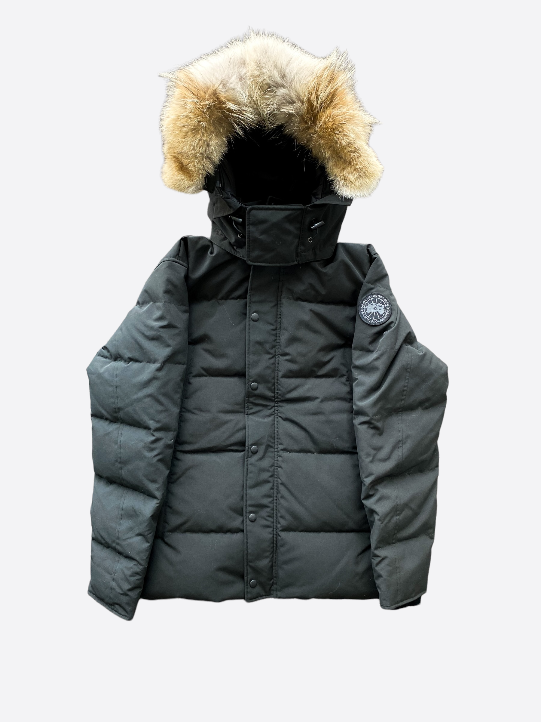 Canada Goose Black Label Wyndham Men's Parka - Premium Winter Jacket for Extreme Cold Weather | Waterproof & Windproof Down Coat for Outdoor Activities, Skiing, and Urban Fashion